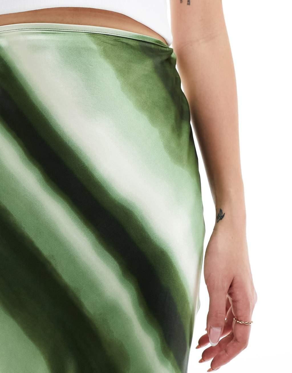 4th & Reckless ombre stripe satin maxi skirt in green Product Image