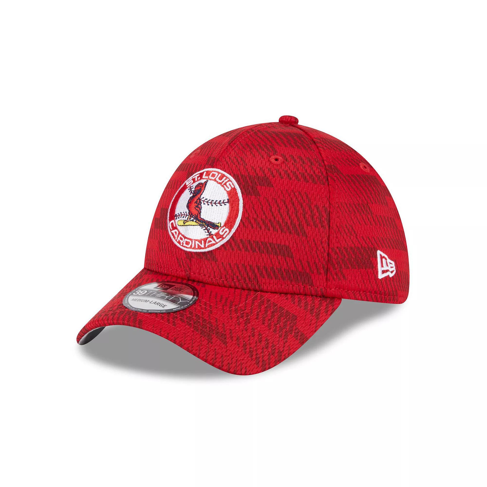 Men's New Era Red St. Louis Cardinals 2025 MLB Clubhouse 39THIRTY Flex Hat, Size: Small/Medium Product Image