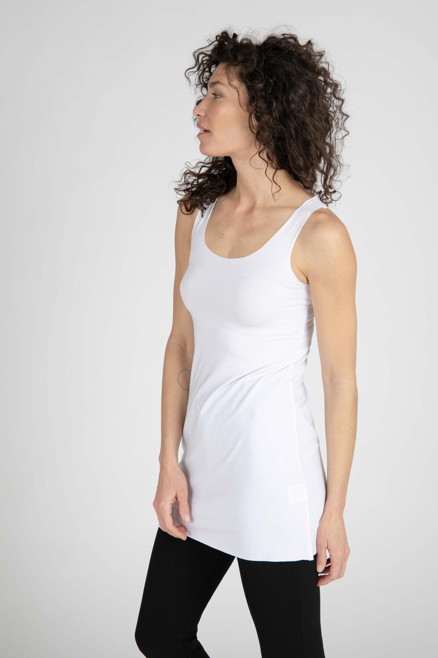 The Essential Long Seamless Cami Product Image