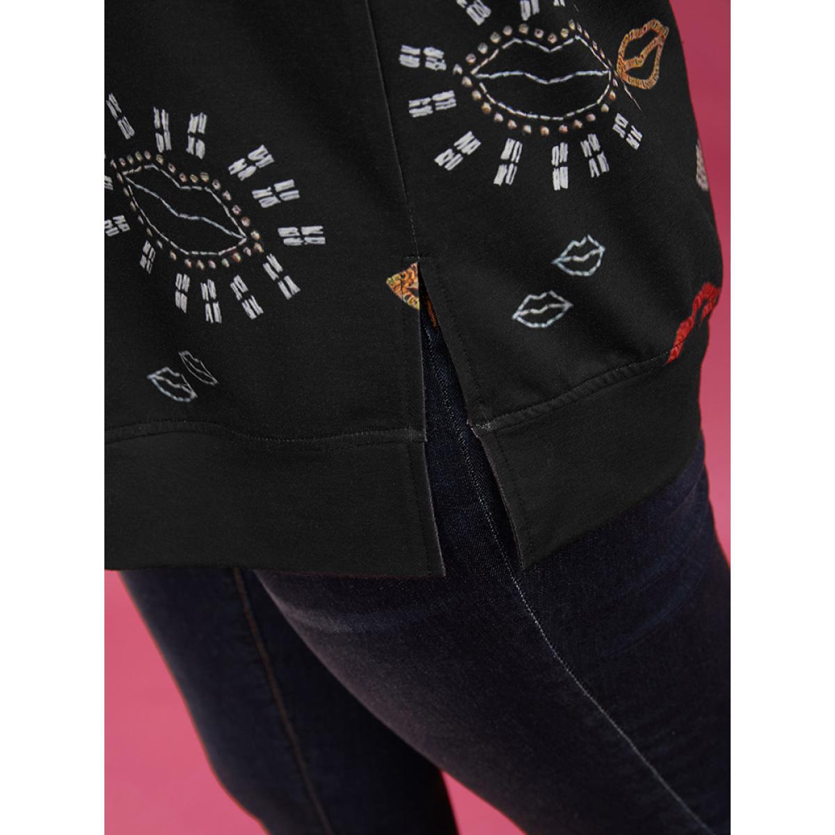 Plus Size Lip Print Split Hem Drop Shoulder Sweatshirt Women Black Casual Slit Round Neck Dailywear Sweatshirts BloomChic 28/5X Product Image