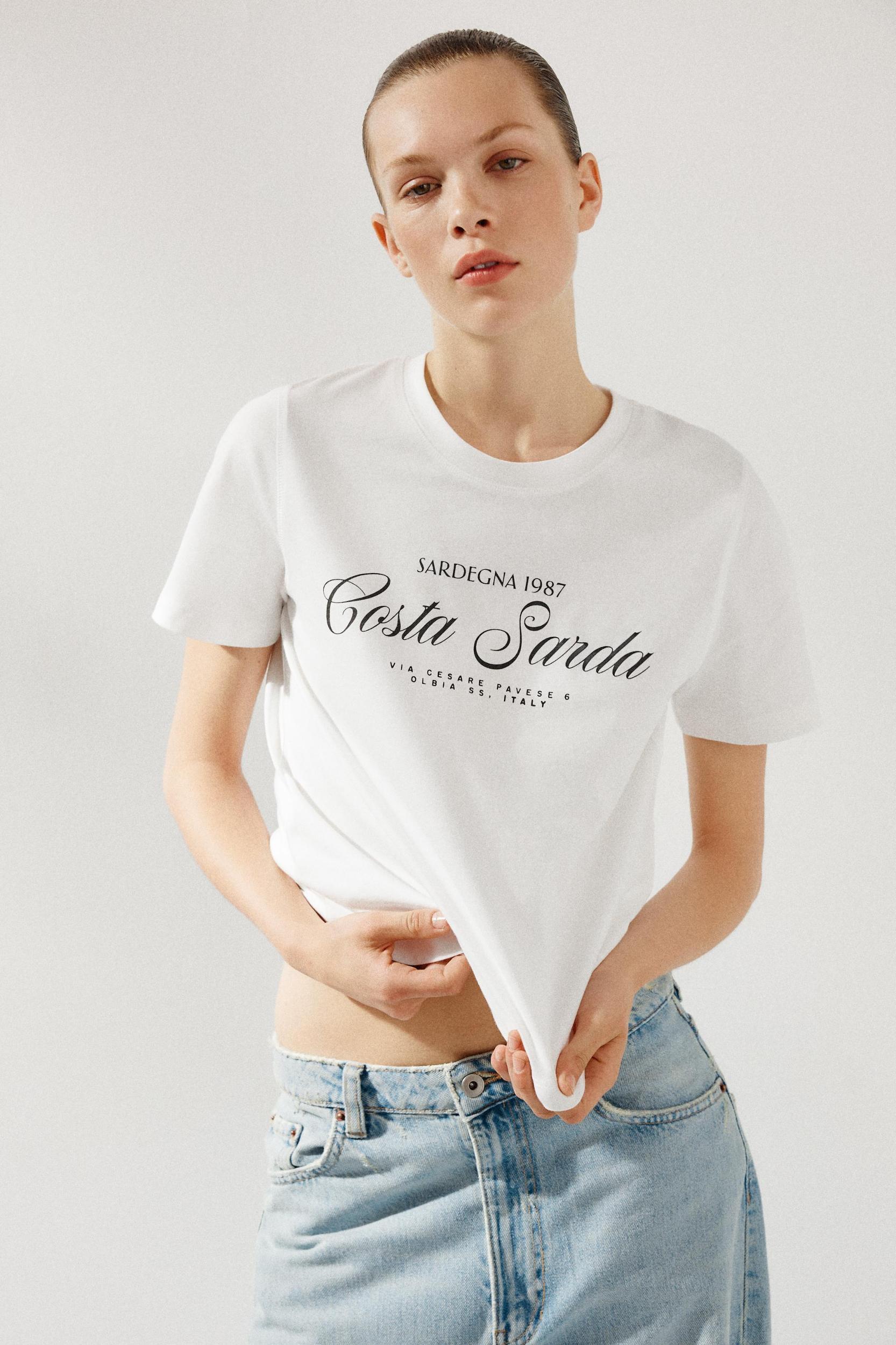 TEXT T-SHIRT Product Image