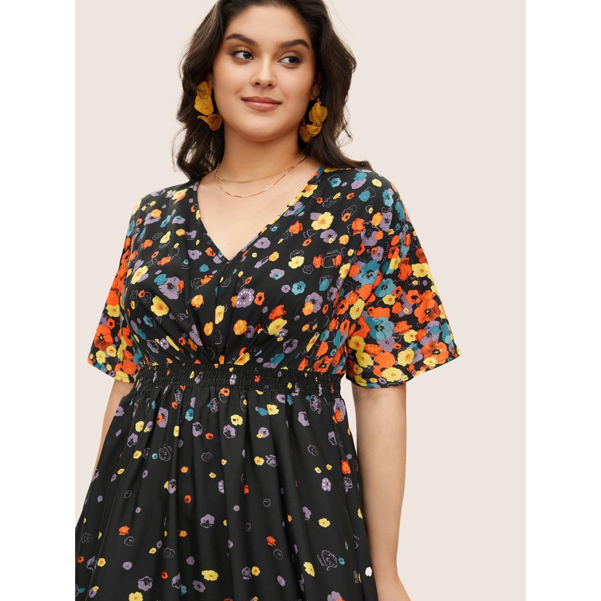 Plus Size Floral Printed Pocket V Neck Shirred Split Hem Dress Black Women Elegant Non V-neck Short sleeve Curvy Midi Dress BloomChic 18-20/2X Product Image
