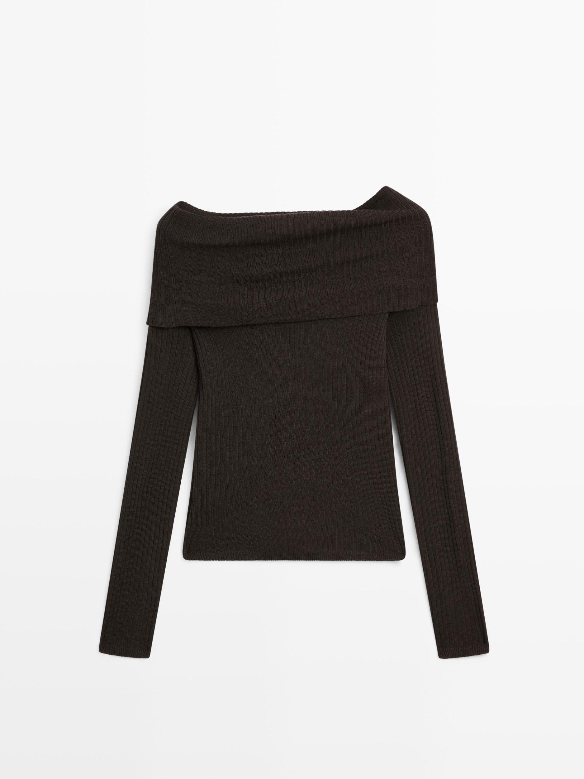 Ribbed knit sweater Product Image