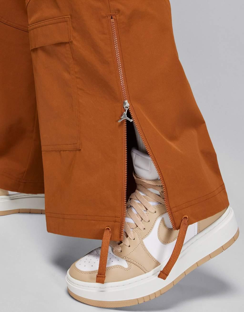 Jordan high waist chicago cargo pants Product Image