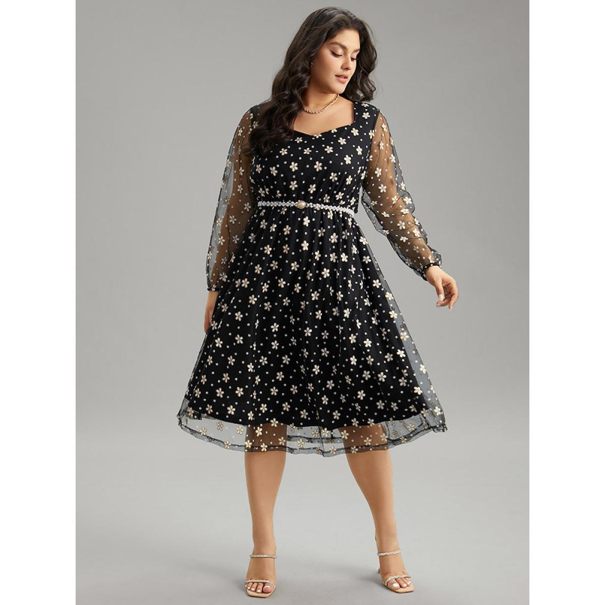 Plus Size Floral Lace Mesh Pocket Elastic Waist Dress Black Women Party Elastic cuffs Square Neck Long Sleeve Curvy Midi Dress BloomChic 30/6X Product Image