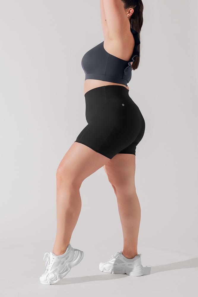 Supersculpt™ Midi Short with Pockets - Black Product Image