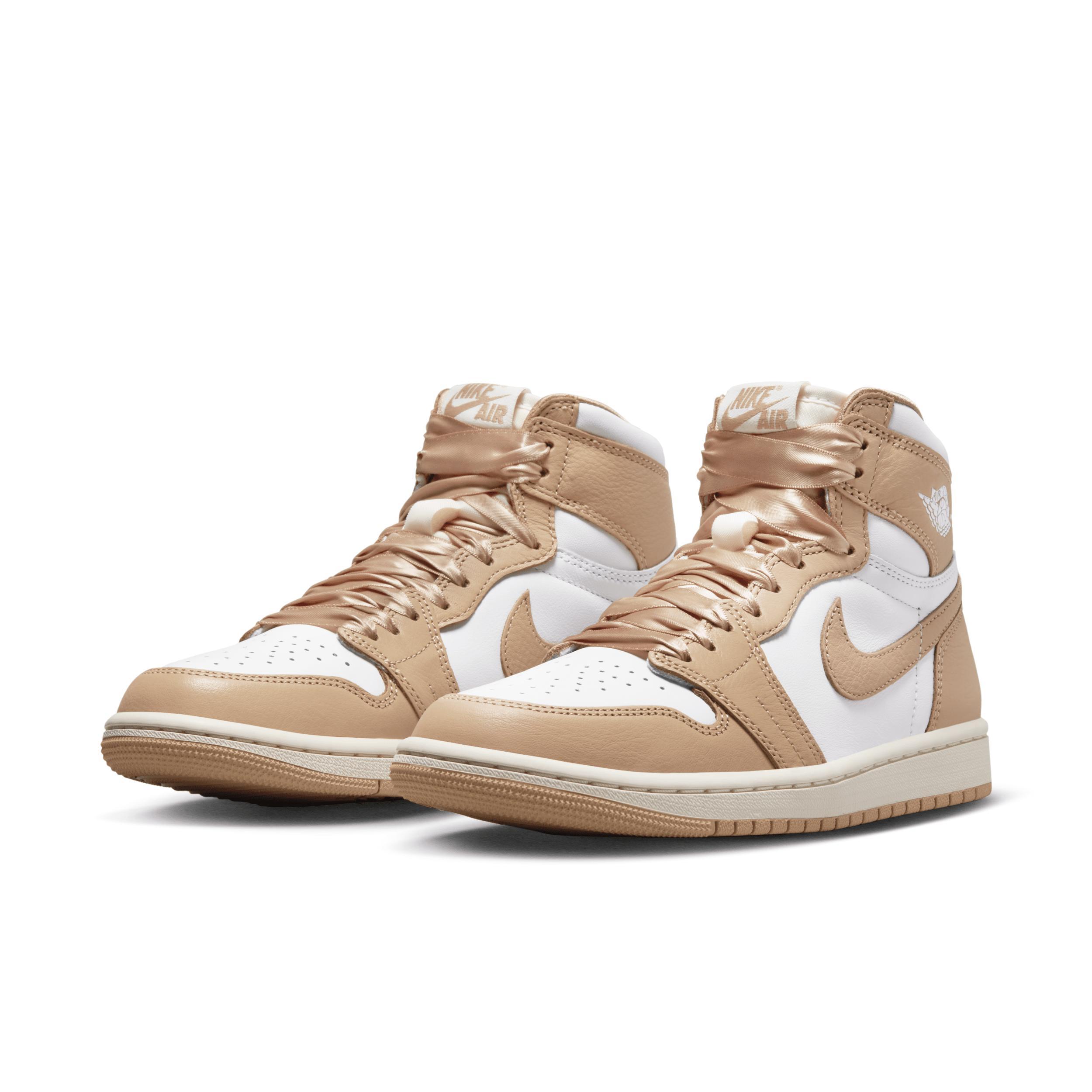 Nike Air Jordan 1 Retro Hi OG sneakers Product Image