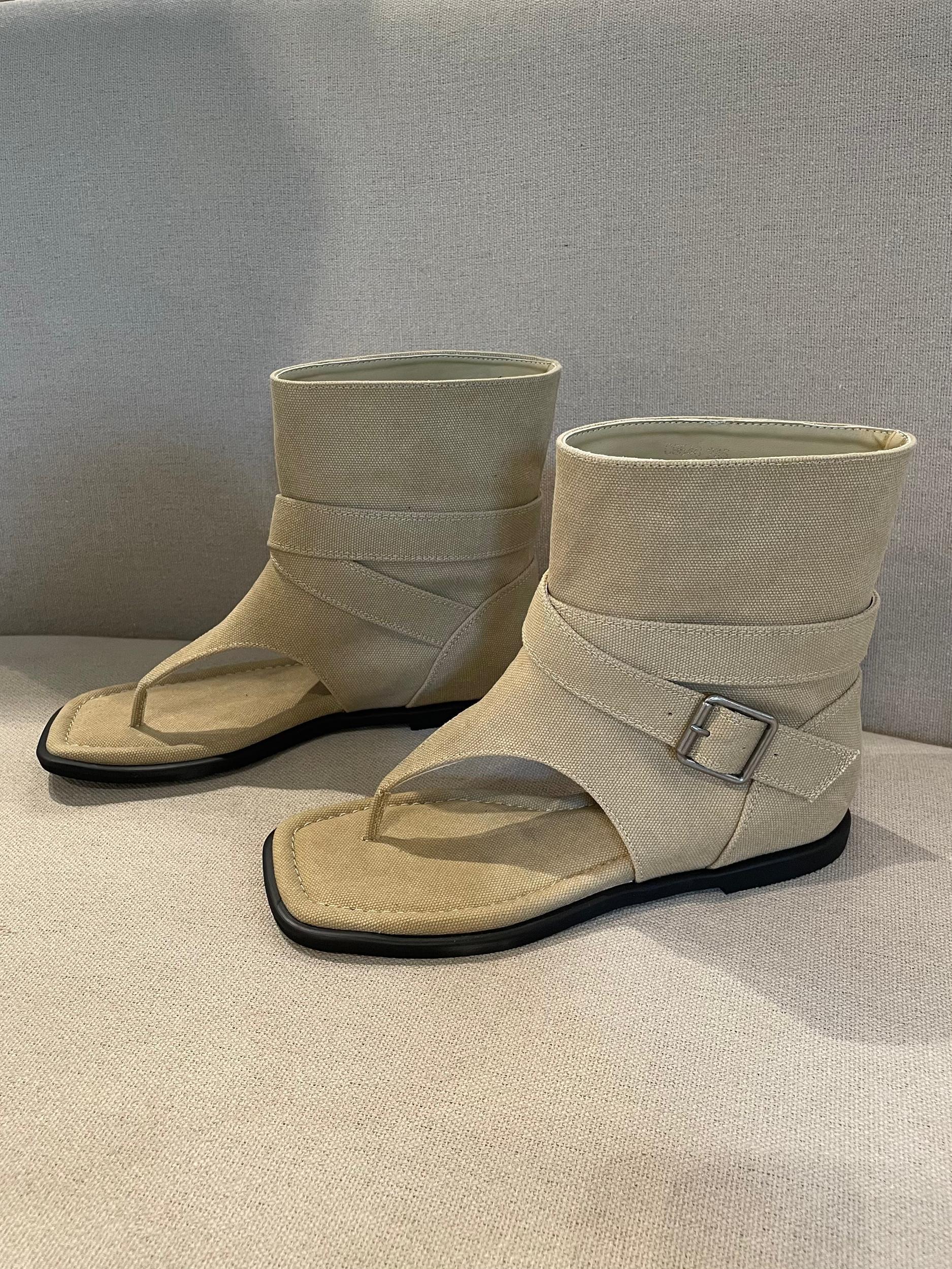 Buckle Sandal in Tan Product Image