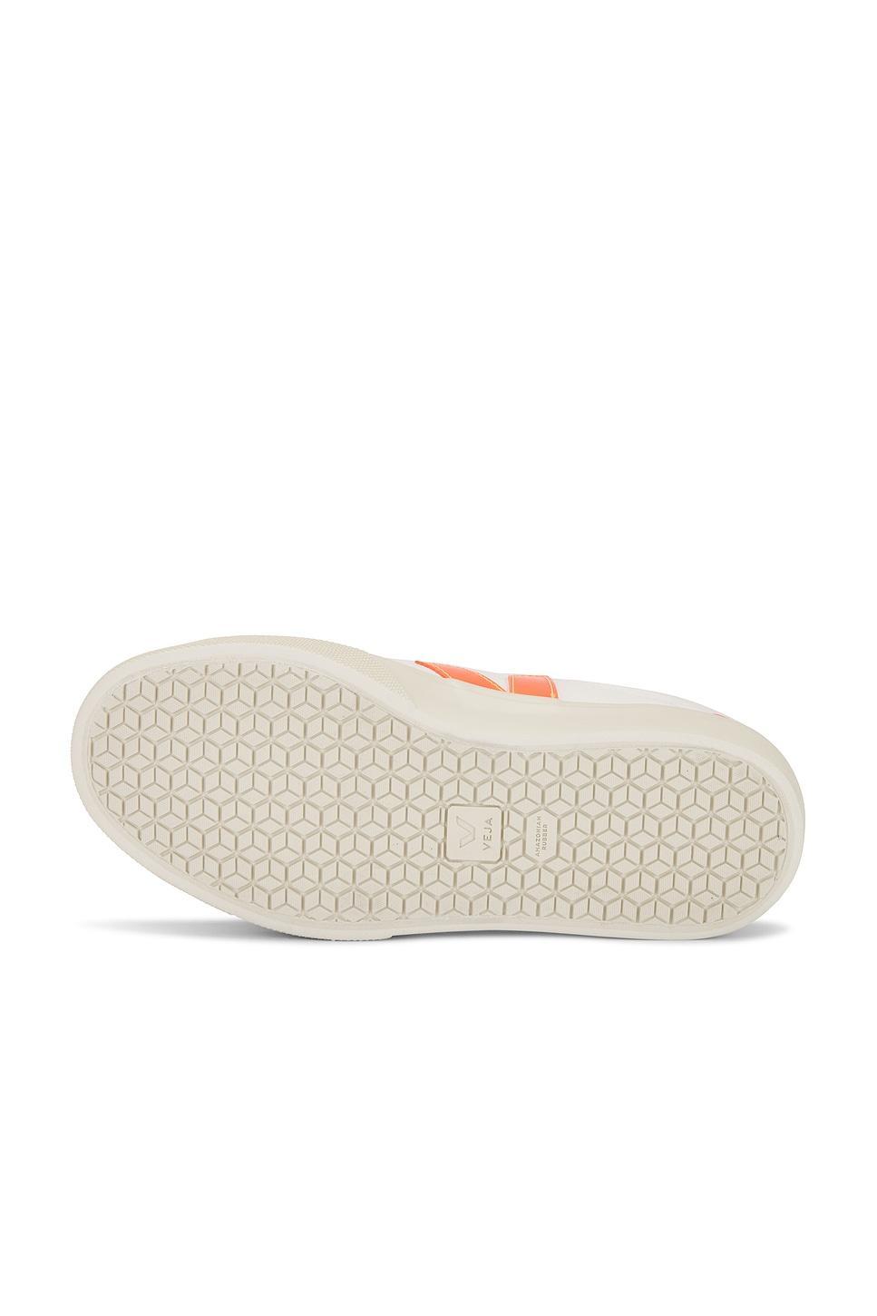 Campo Sneaker Veja Product Image