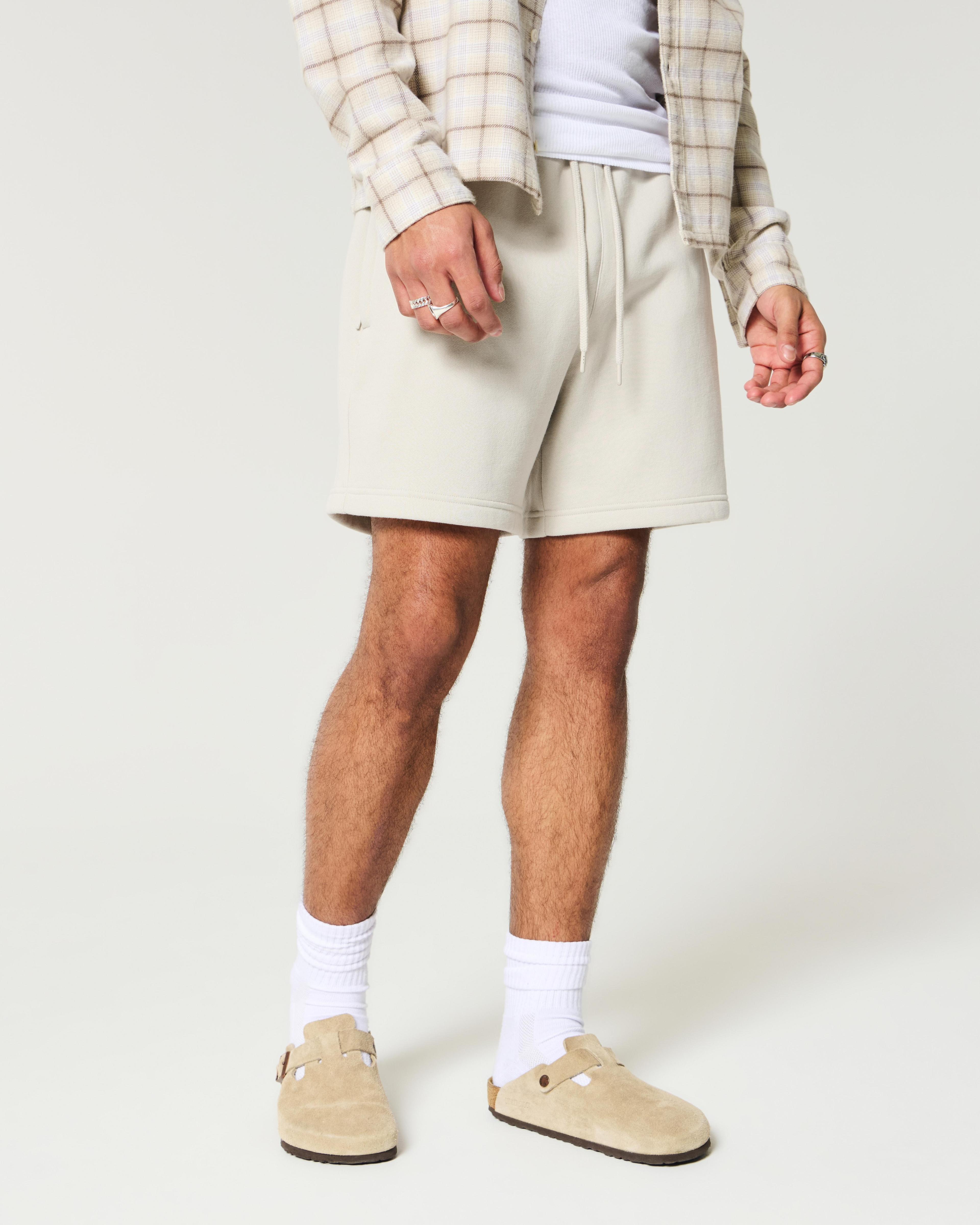 Mid-Thigh Camo Loose Fleece Shorts Product Image