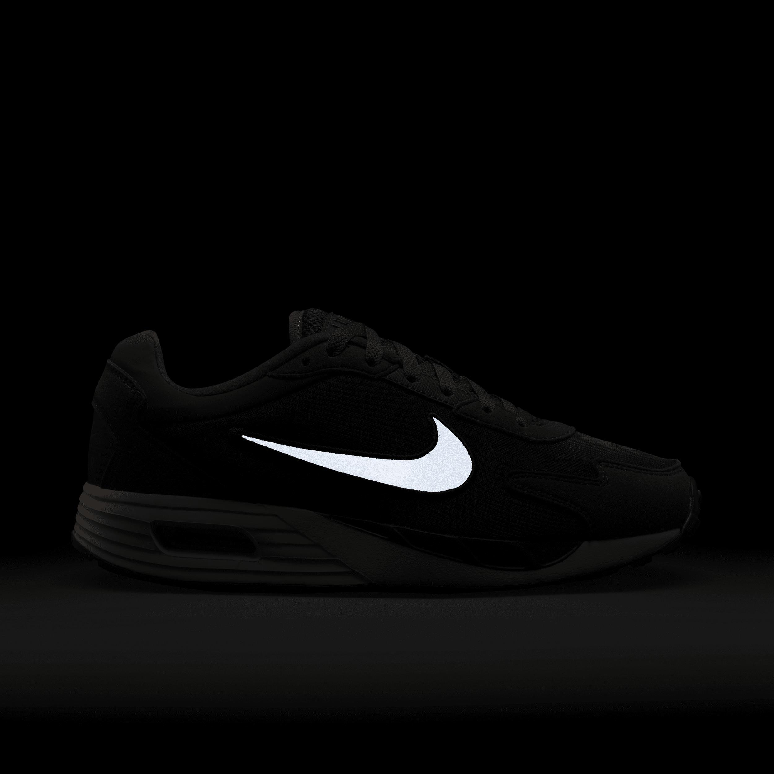 Nike Womens Air Max Solo Shoes Product Image