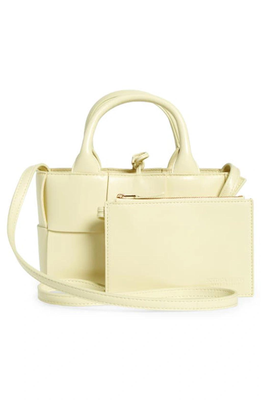 BOTTEGA VENETA Arco Intrecciato Leather Tote In 7406 Ice Cream-gold Product Image