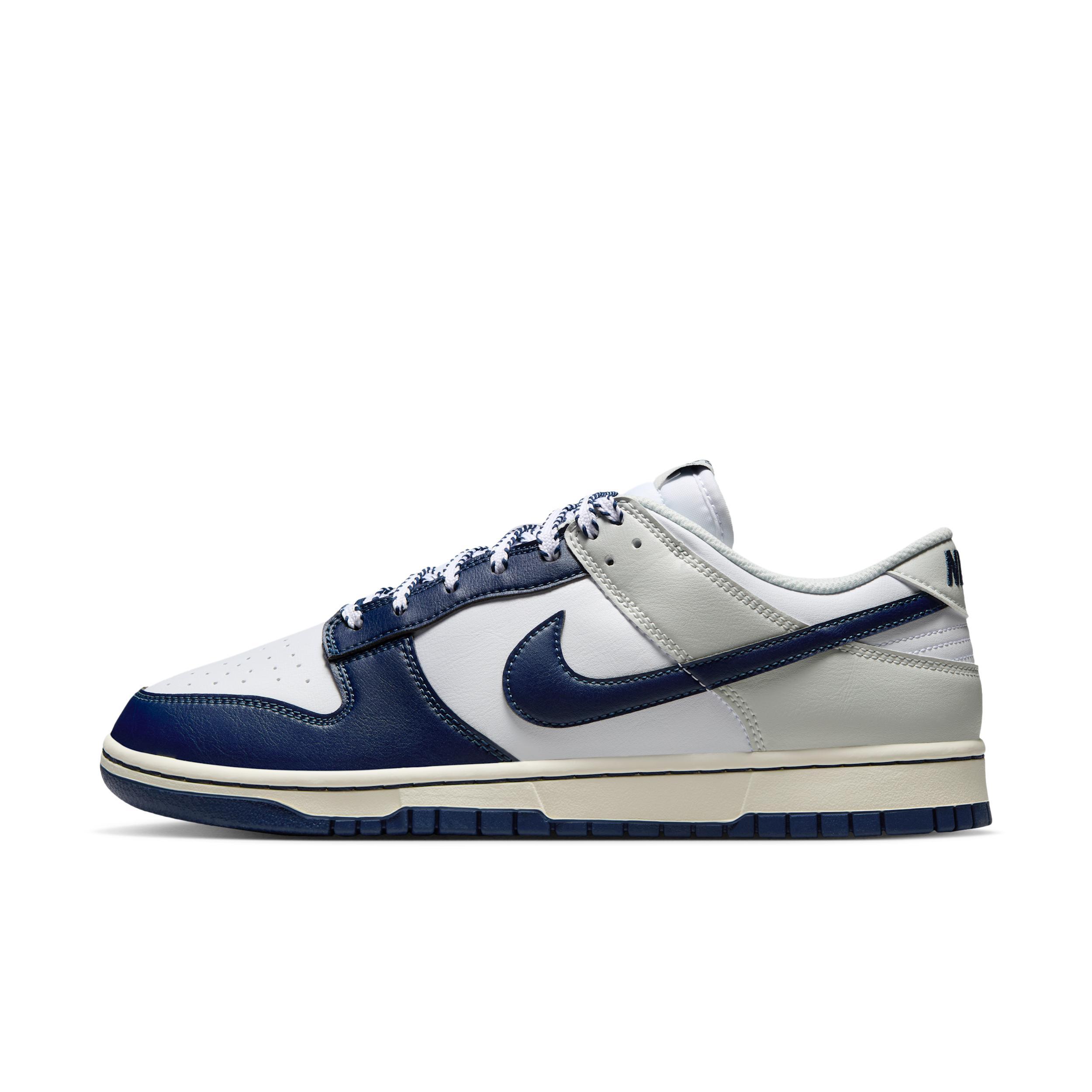 Nike Men's Dunk Low Retro Shoes Product Image