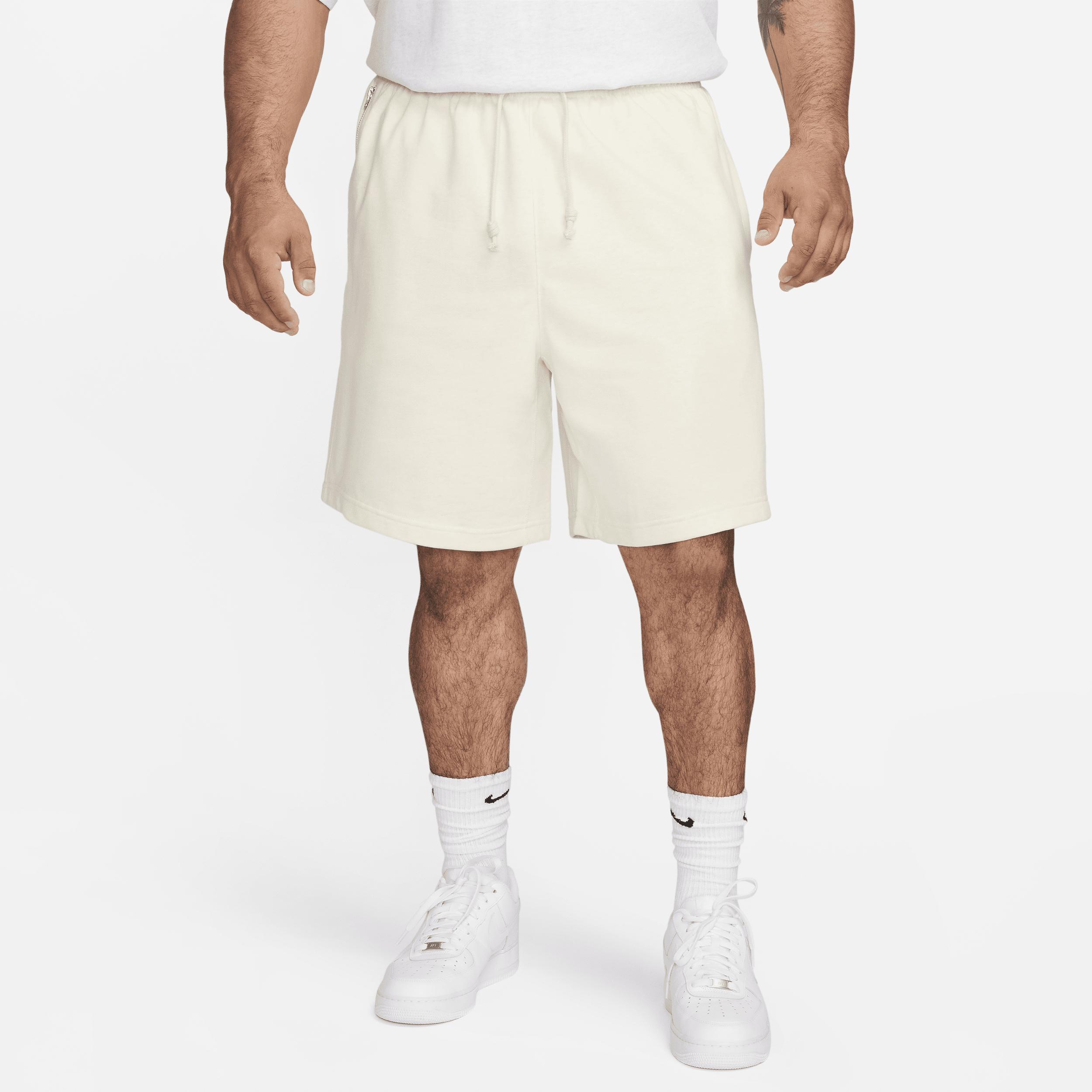 Nike Men's Standard Issue Dri-FIT 8" Basketball Shorts Product Image