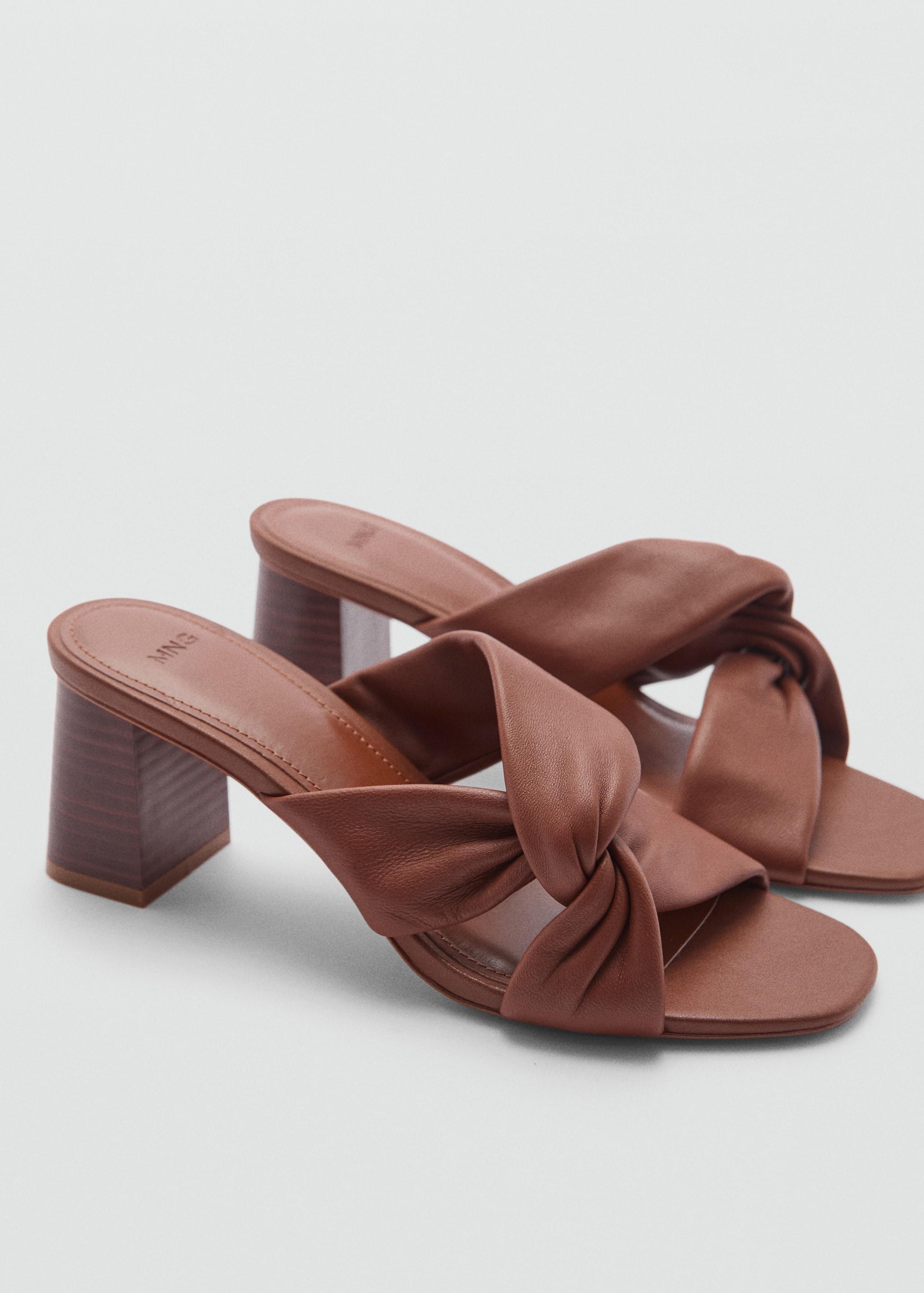 Knot leather sandals - Women | MANGO USA Product Image