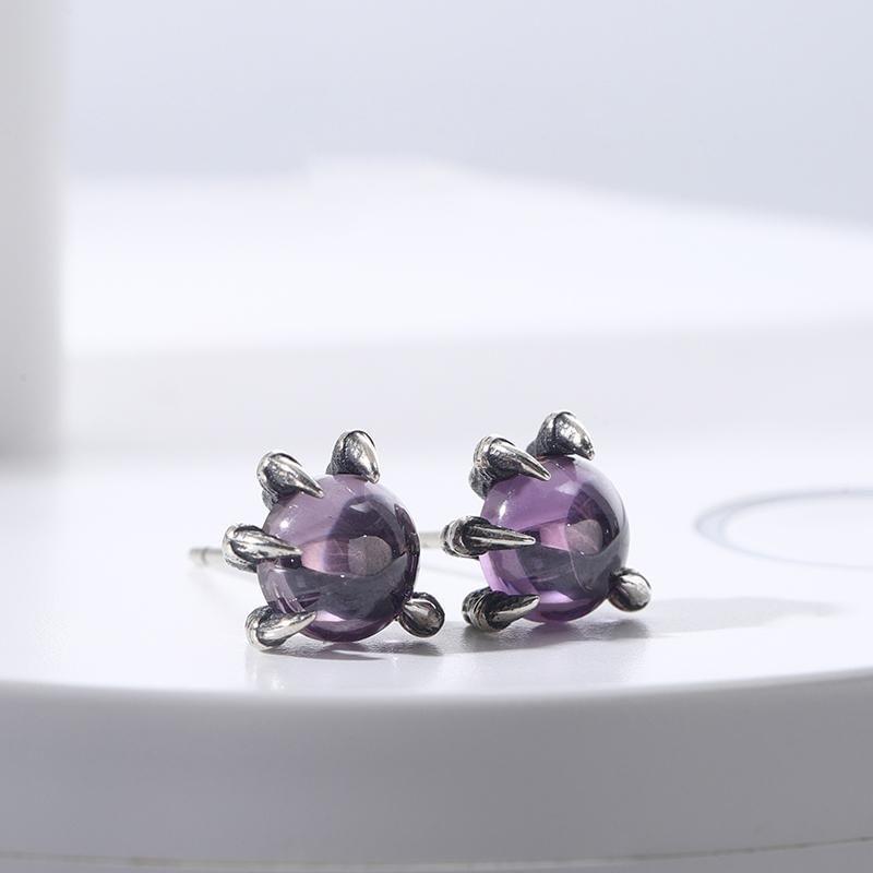 Cabochon Claw Stud Earring Product Image