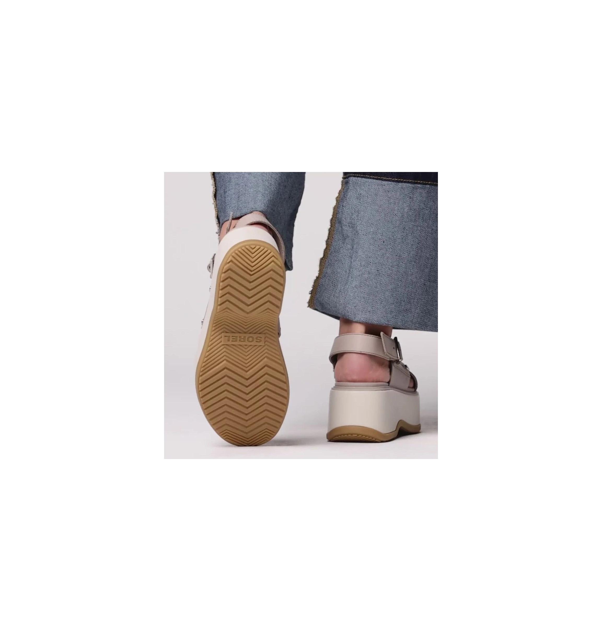 DAYSPRING™ Women's Crisscross Sandal Product Image