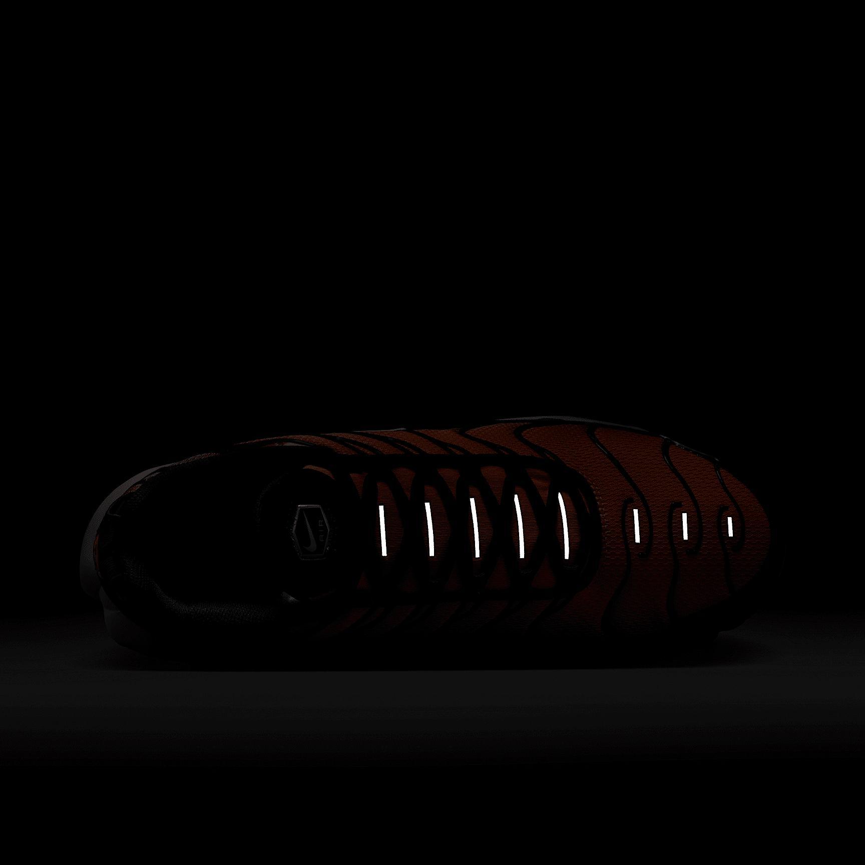 Nike Men's Air Max Plus Shoes Product Image