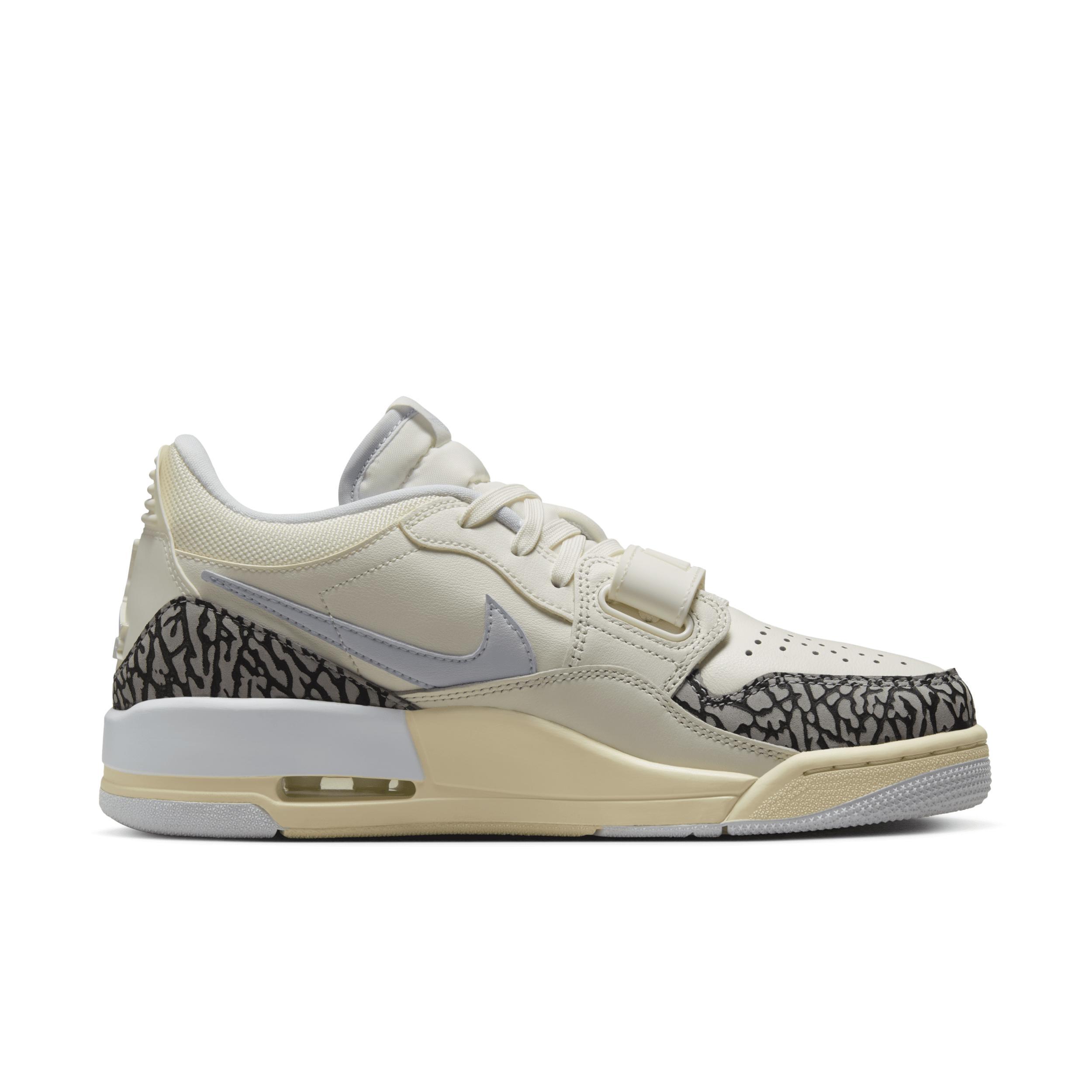 Air Jordan Legacy 312 Low Women's Shoes Product Image