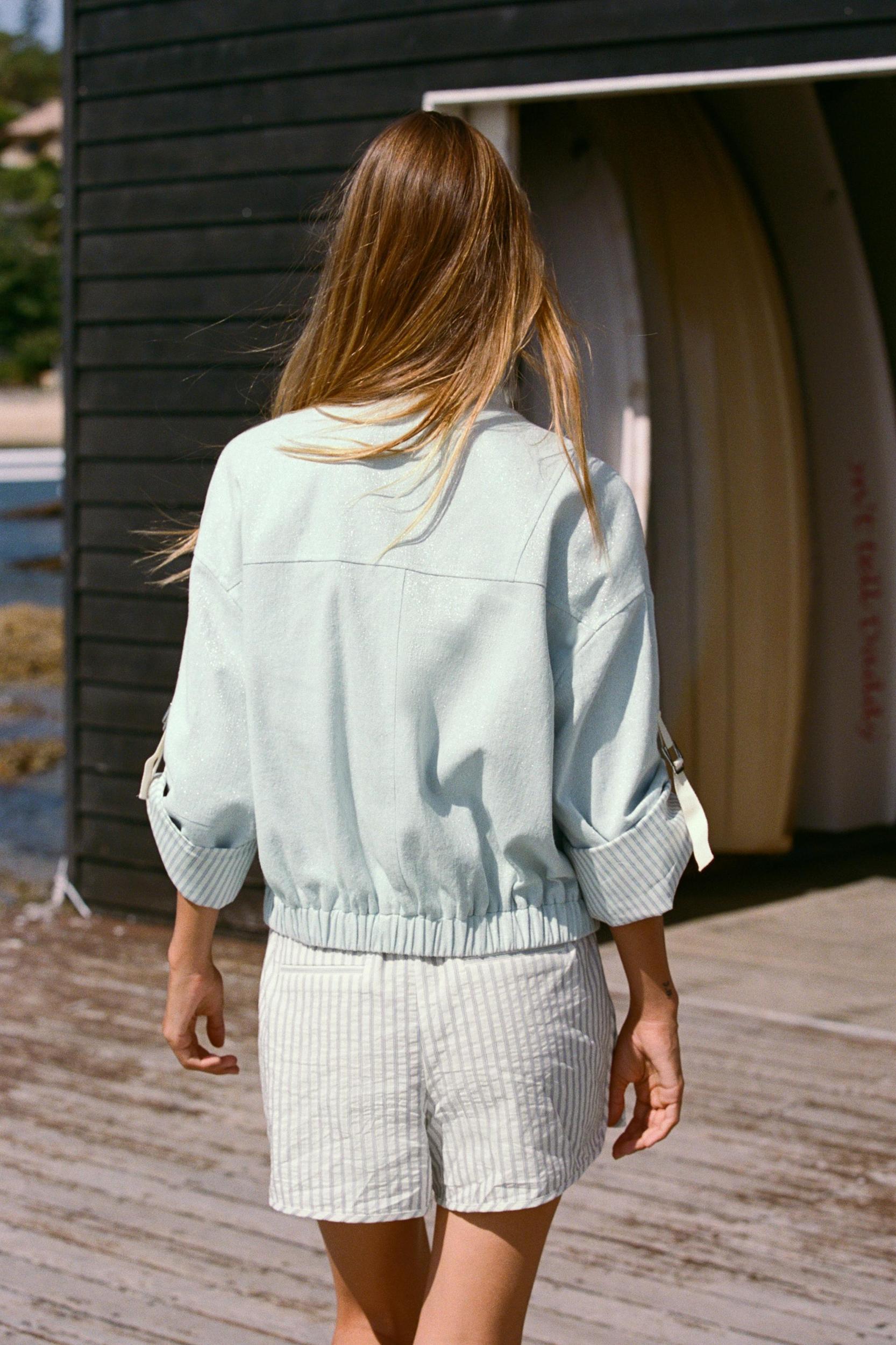 DRAWSTRING STRIPED SHORTS Product Image