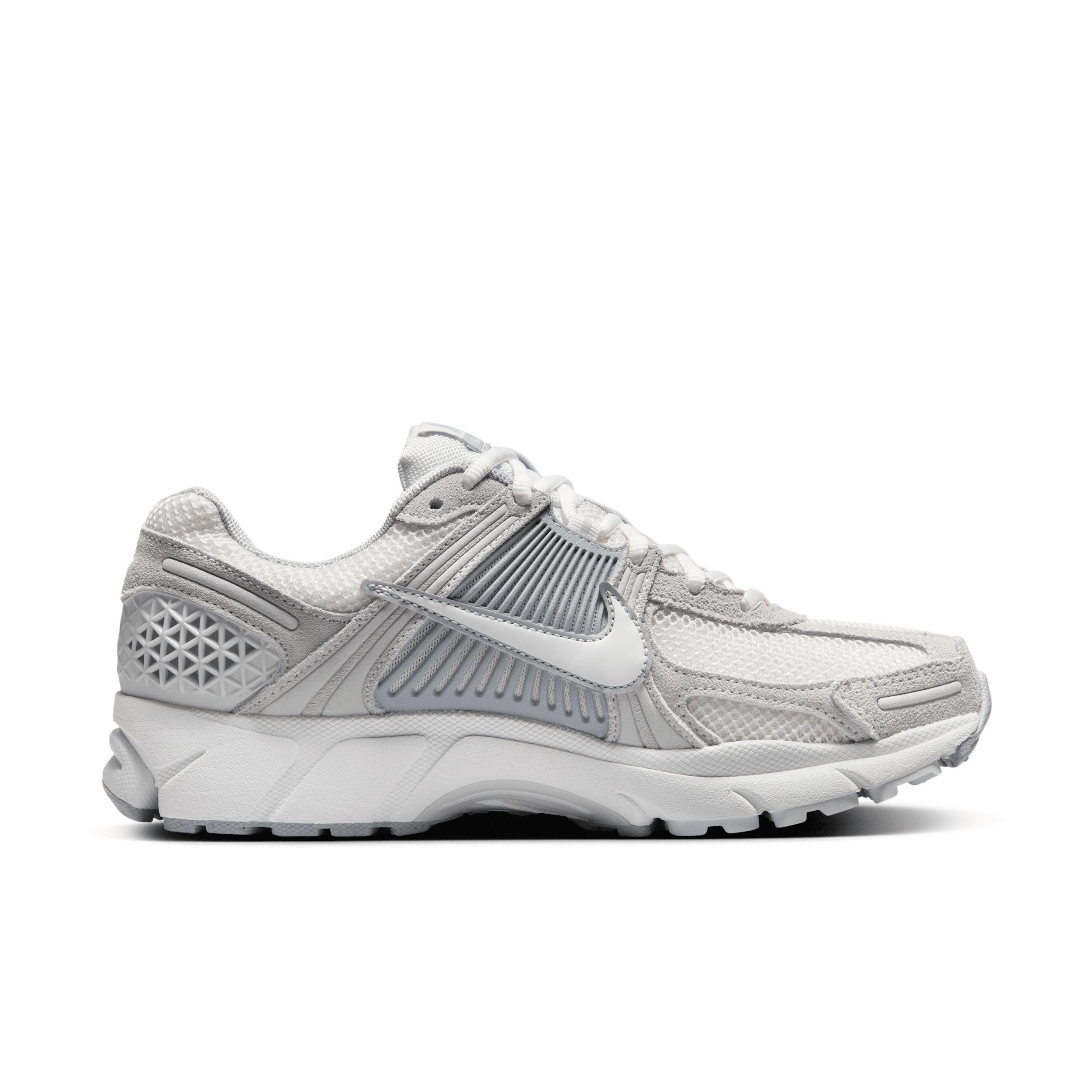 Nike Women's Zoom Vomero 5 Shoes Product Image