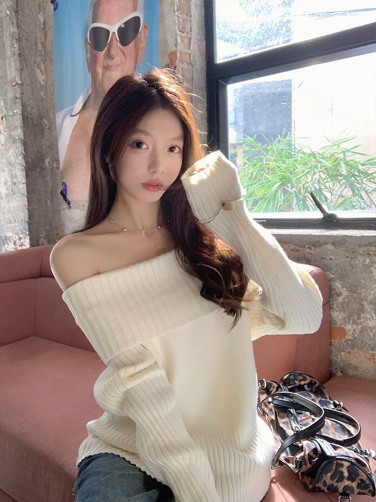 Off Shoulder Plain Ribbed Sweater Product Image