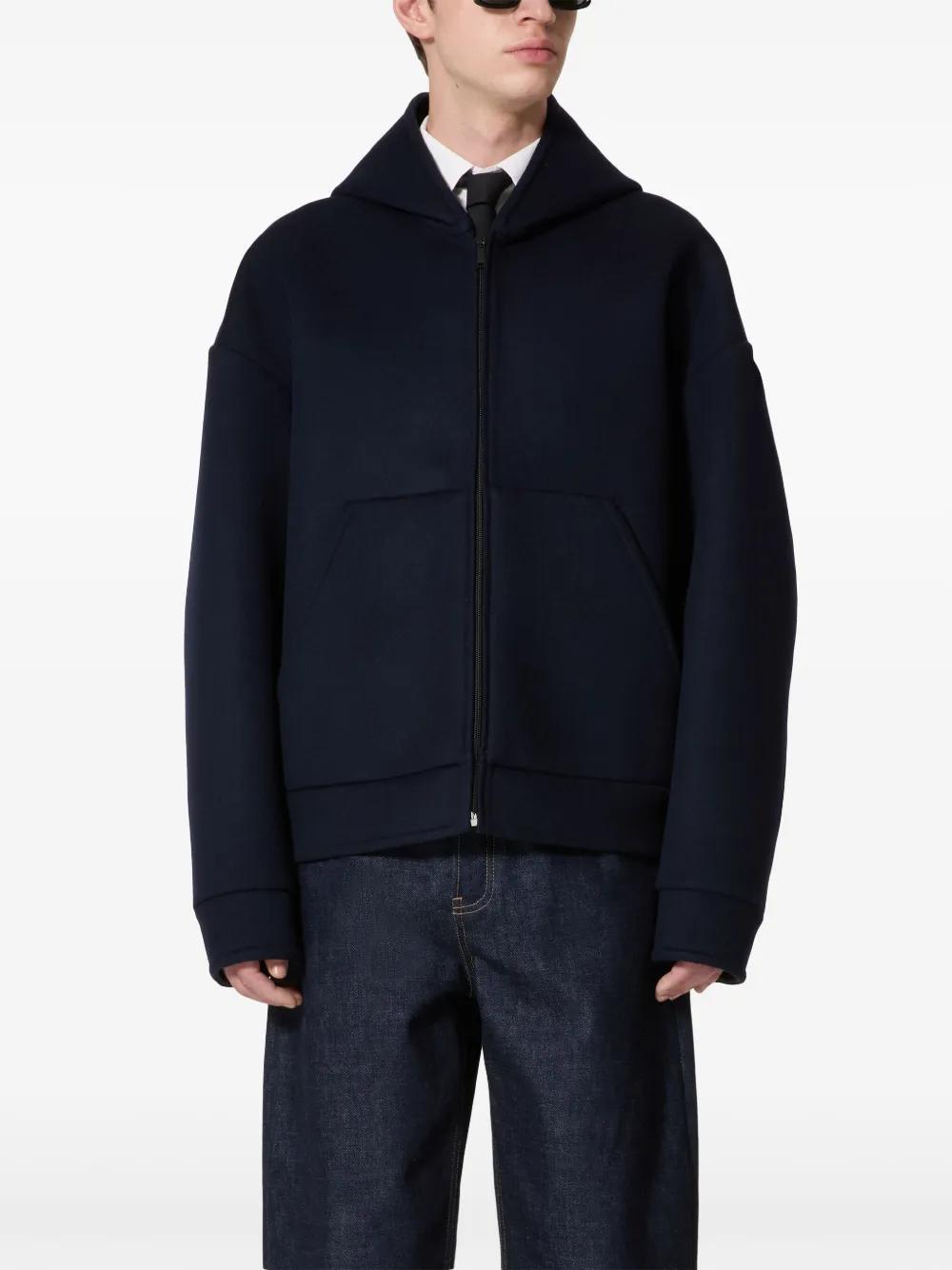 hooded sweatshirt Product Image