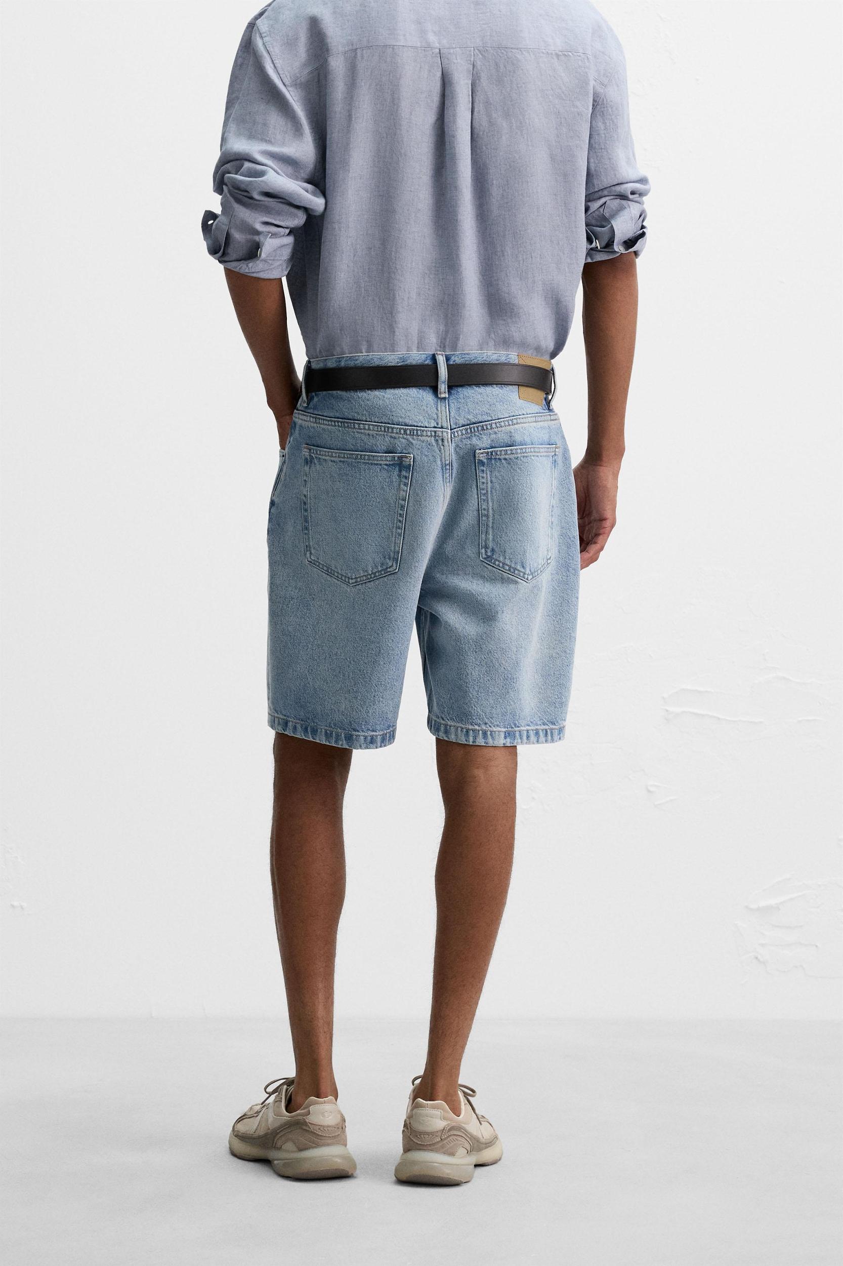 REGULAR FIT DENIM SHORTS Product Image