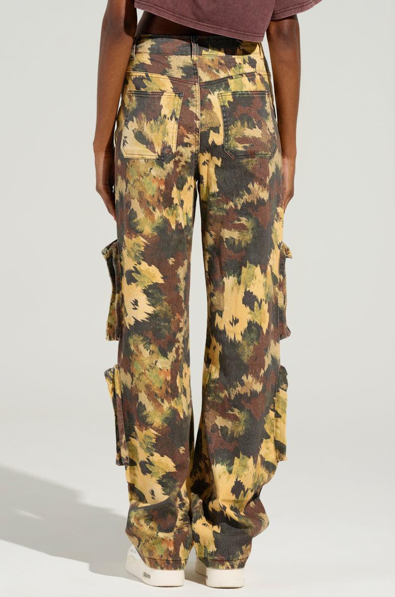 FLYING HIGH CAMO PANT Product Image