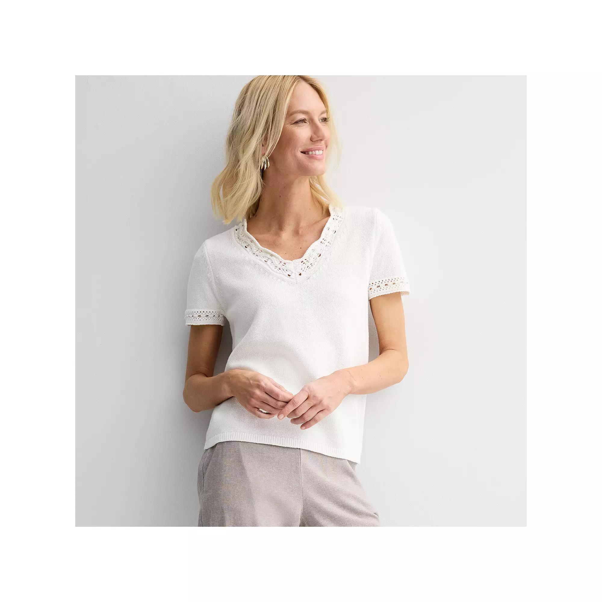 Womens Grayson Rosette Halter Gown Product Image