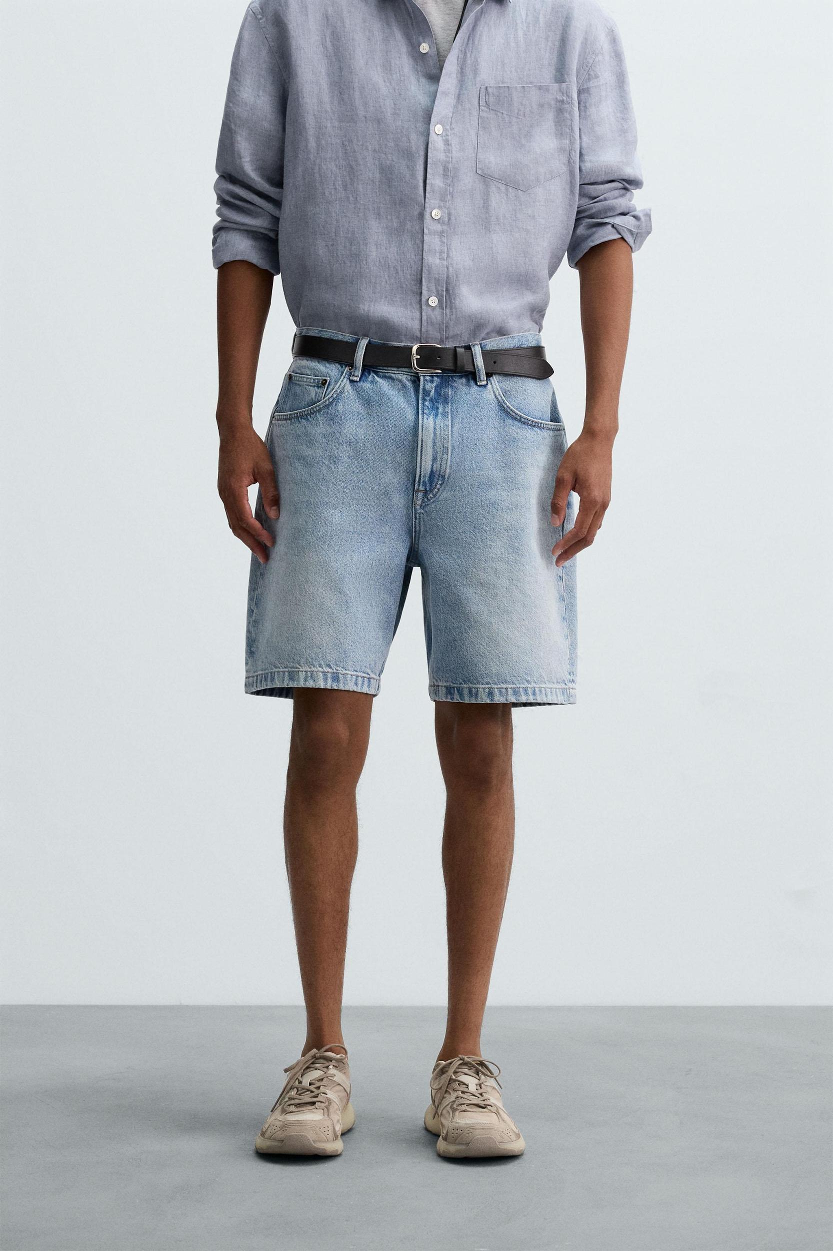 REGULAR FIT DENIM SHORTS Product Image