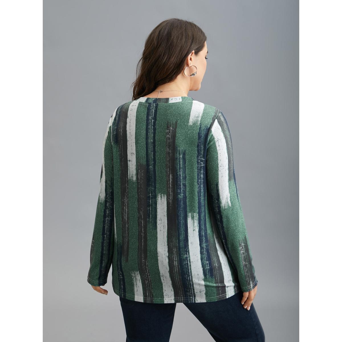 Plus Size Abstract Print V-Neck Fitted T-Shirt Multicolor Women Casual Contrast V-neck Everyday T-shirts BloomChic 18-20/2X Product Image