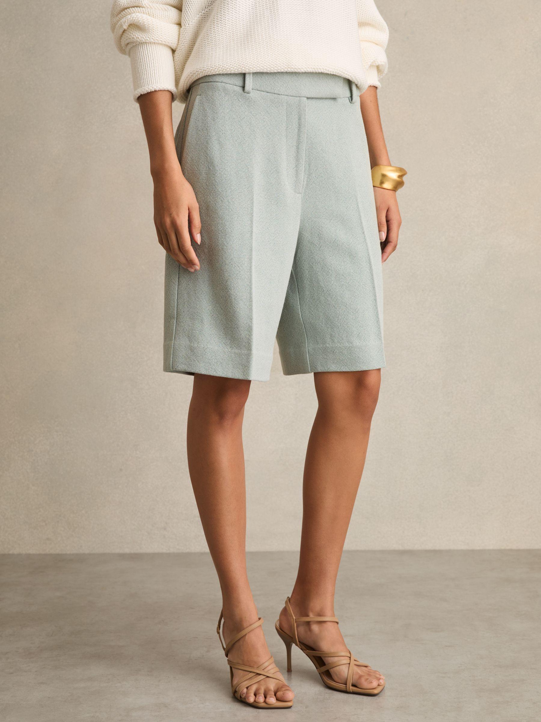 Tailored Bermuda Shorts with Linen in Blue Product Image