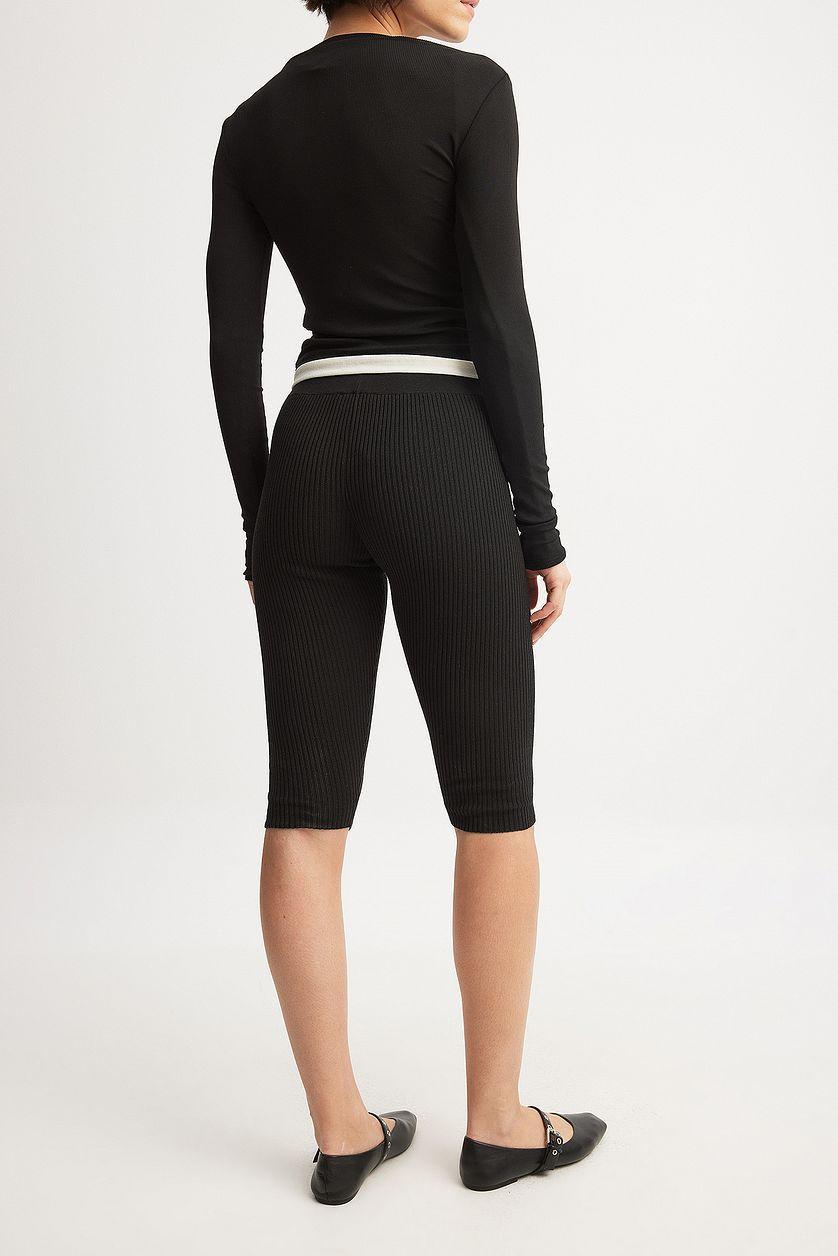 Knitted Capri Pants Product Image