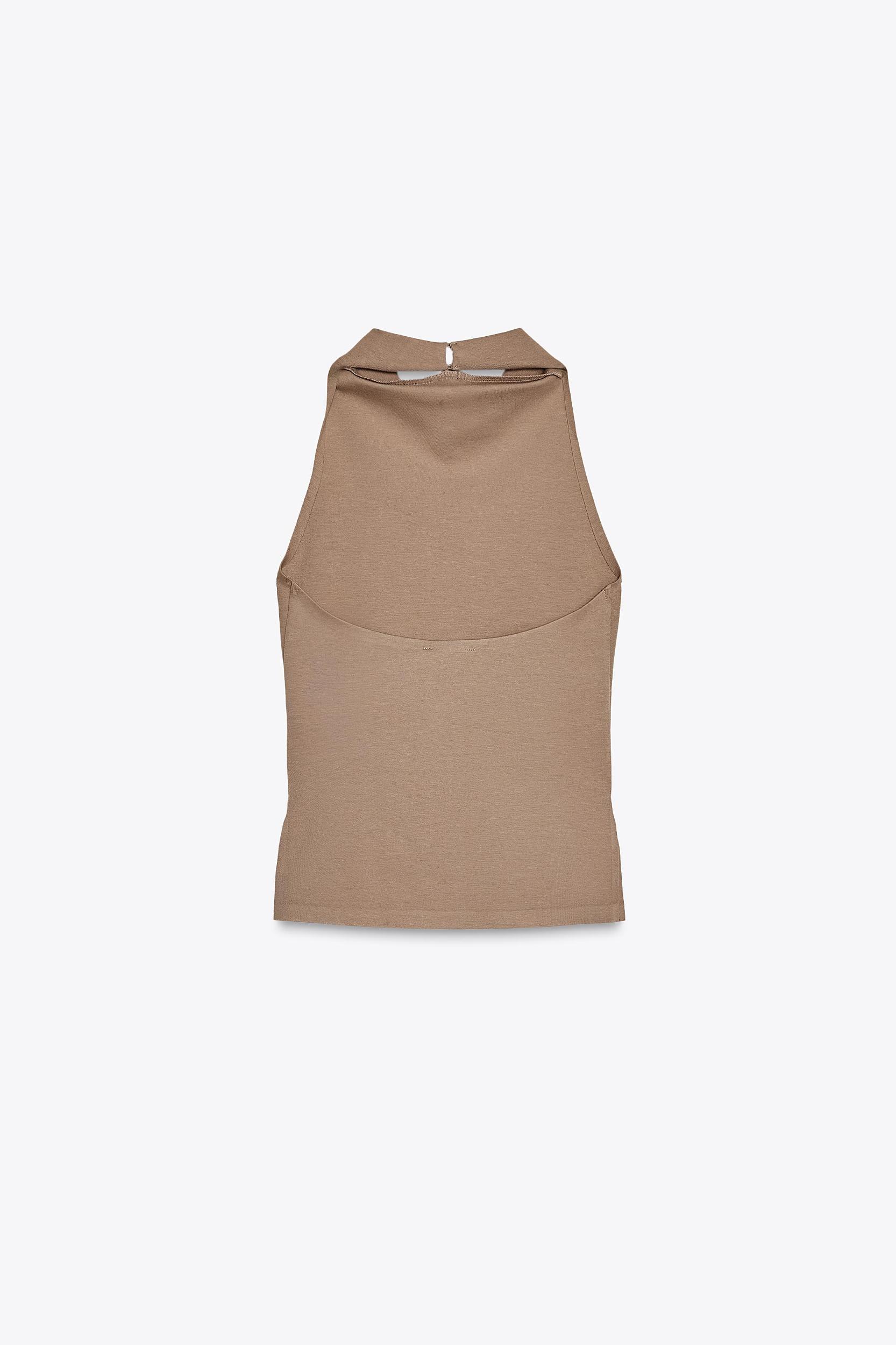 HALTER TOP Product Image