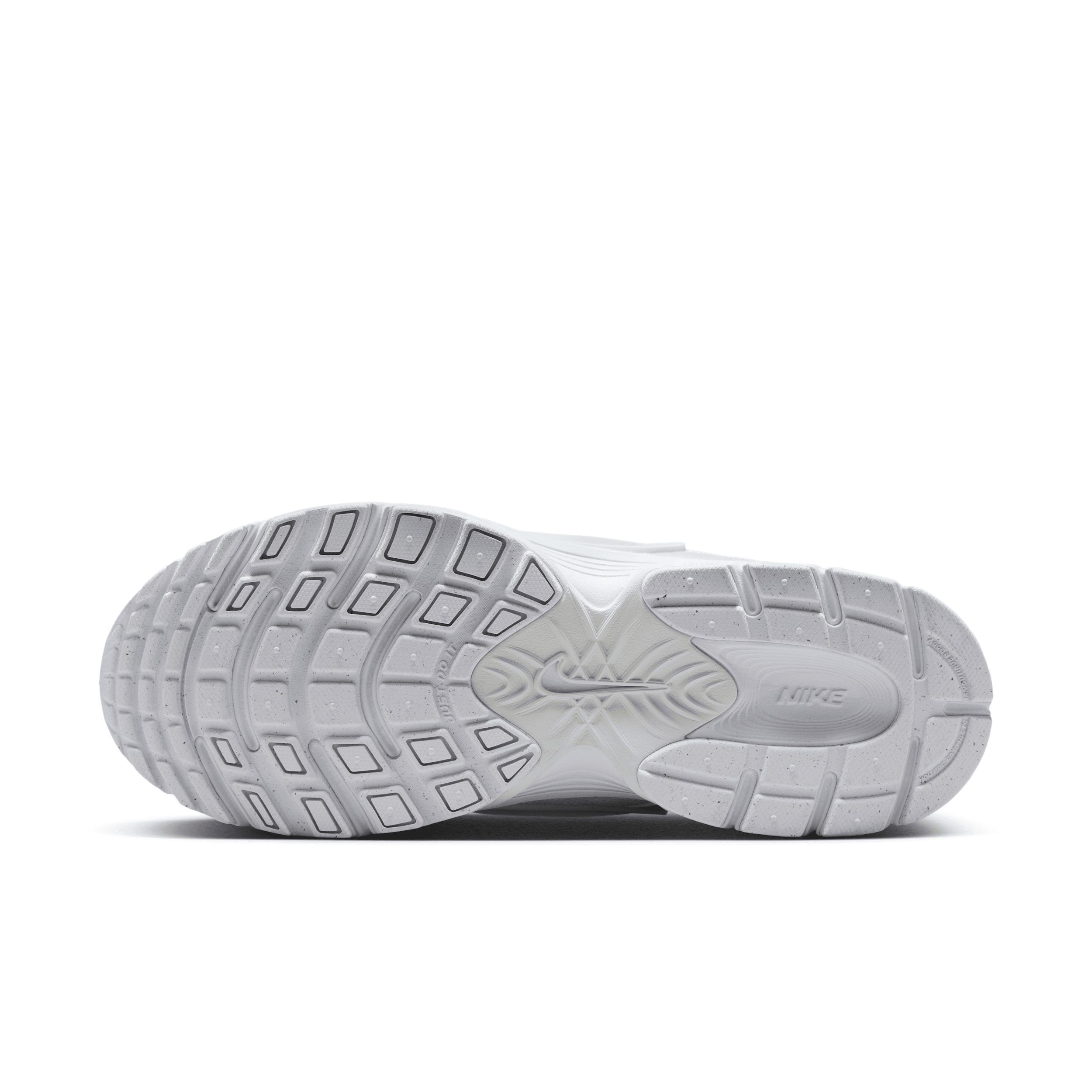 Nike Womens V5 RNR Shoes with Reflective Accents | HQ7901-101 Product Image
