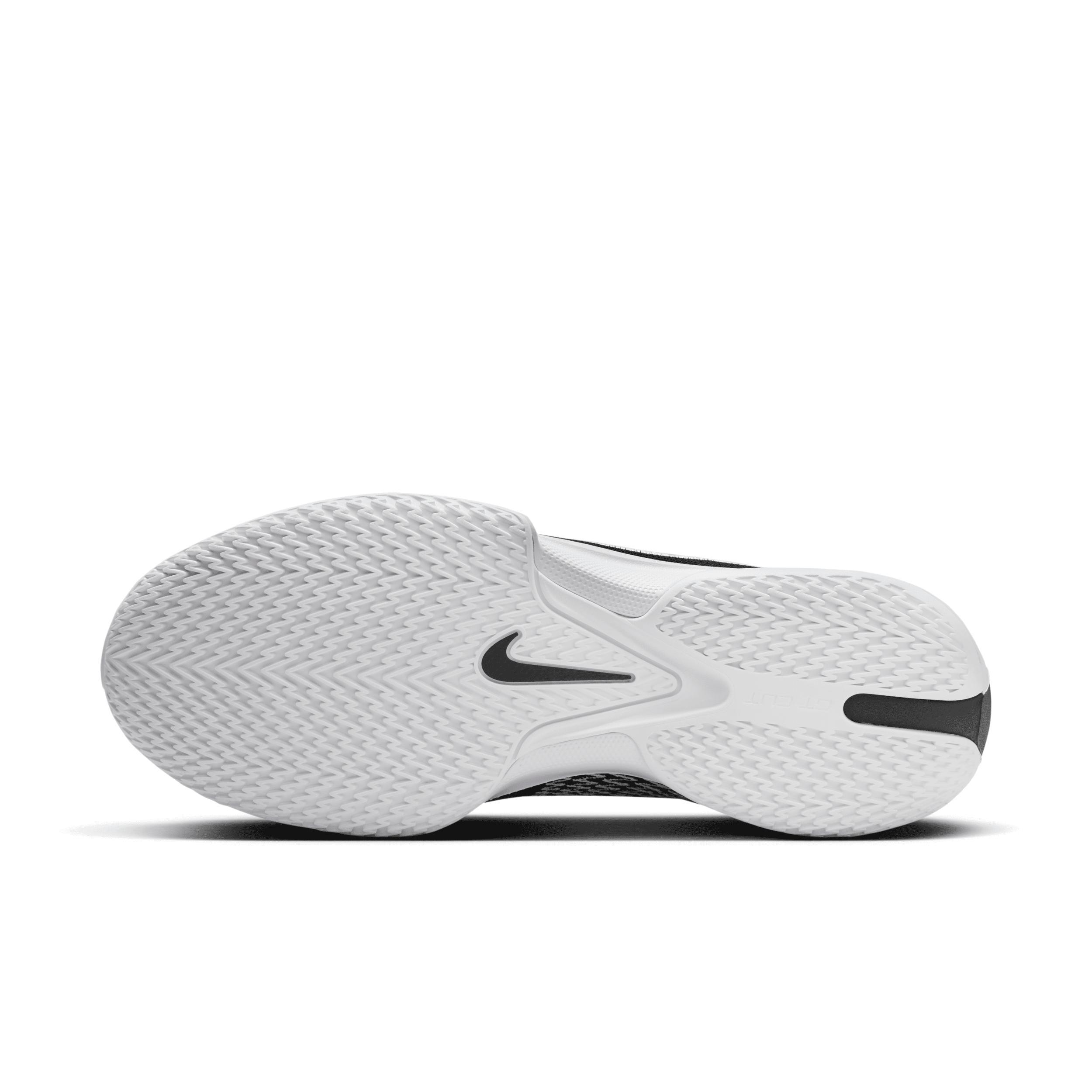 Nike Men's G.T. Cut Academy Basketball Shoes Product Image