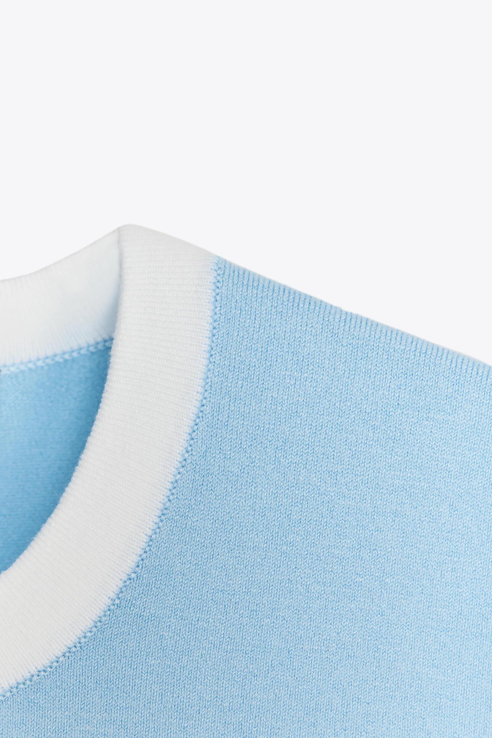 SLEEVELESS KNIT TOP Product Image