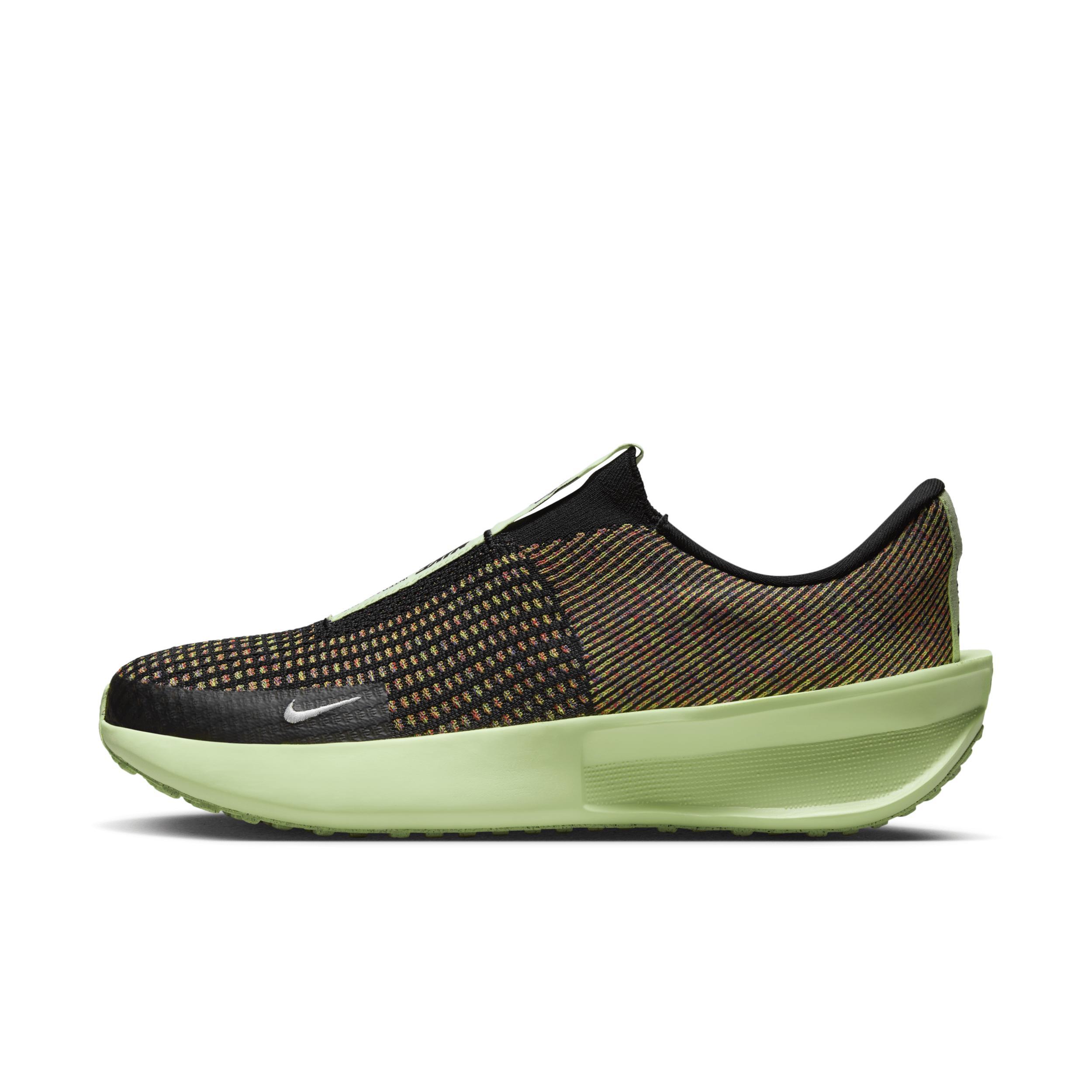 Nike Men's Interact Run EasyOn SE Road Running Shoes Product Image