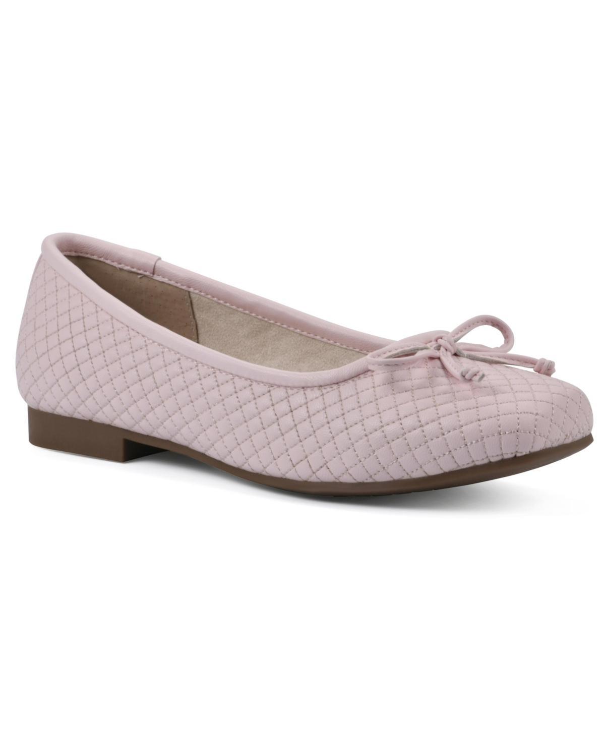 Cliffs Mountain Bessy (Cream/Smooth) Women's Flat Shoes Product Image