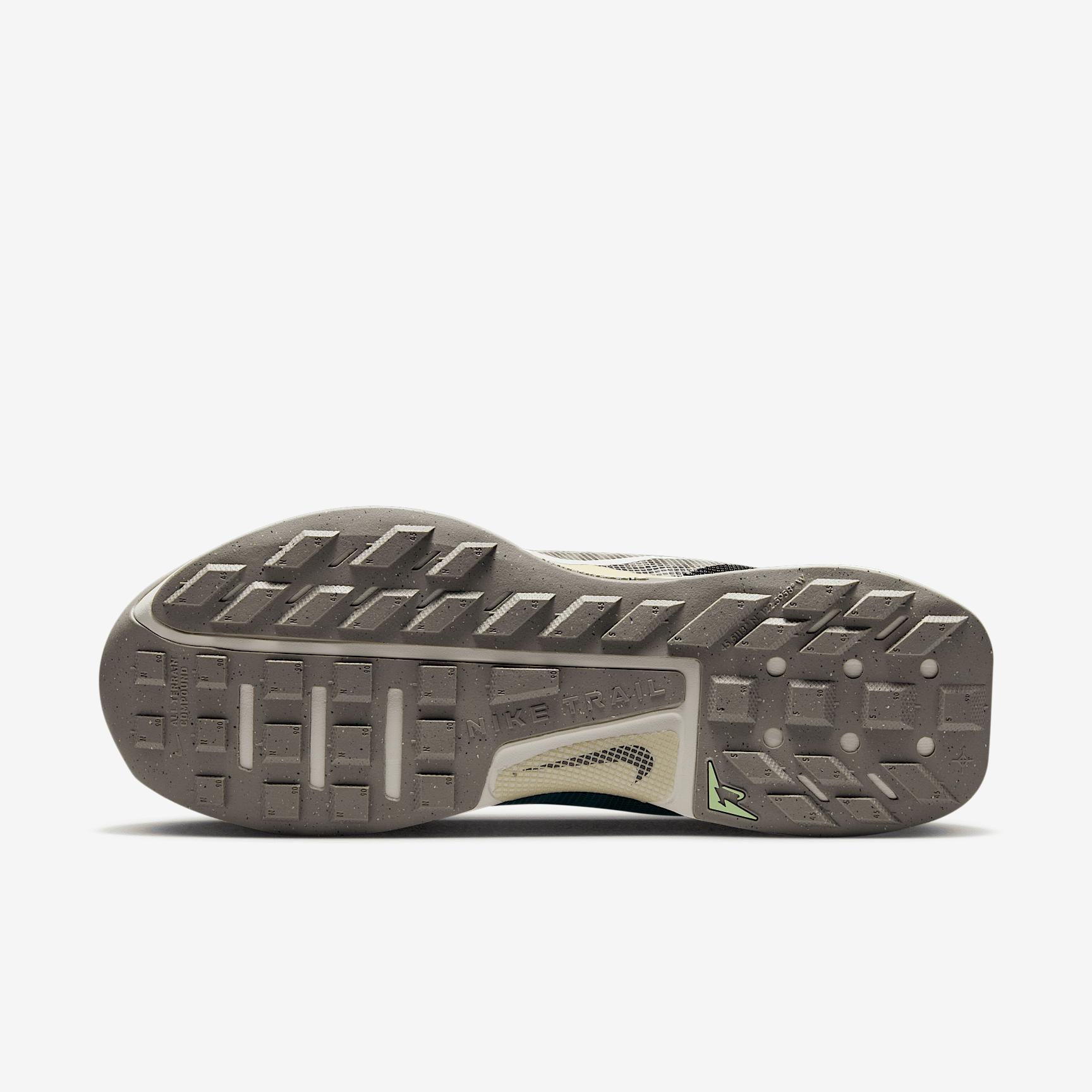 Nike Men's Juniper Trail 3 Trail Running Shoes Product Image