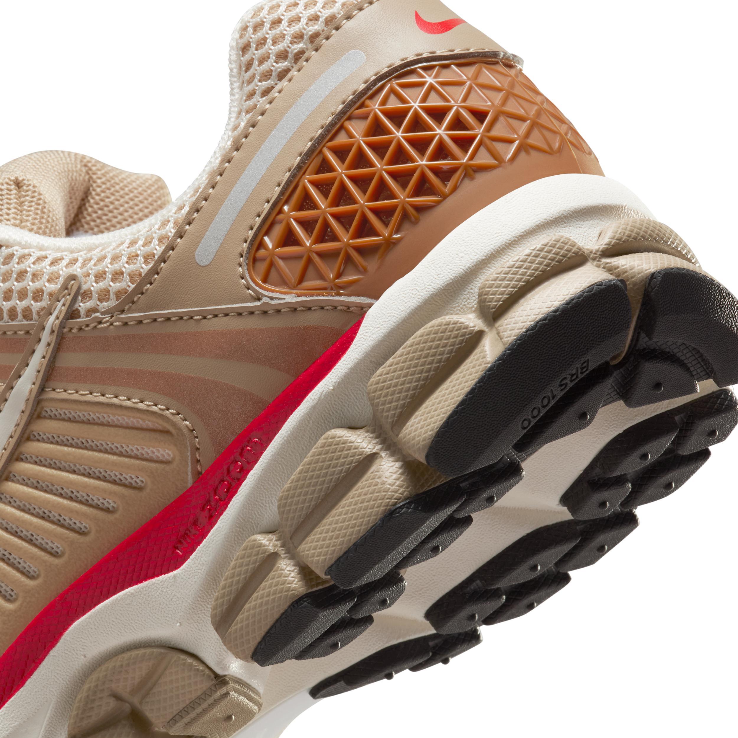 Nike Women's Zoom Vomero 5 Shoes Product Image