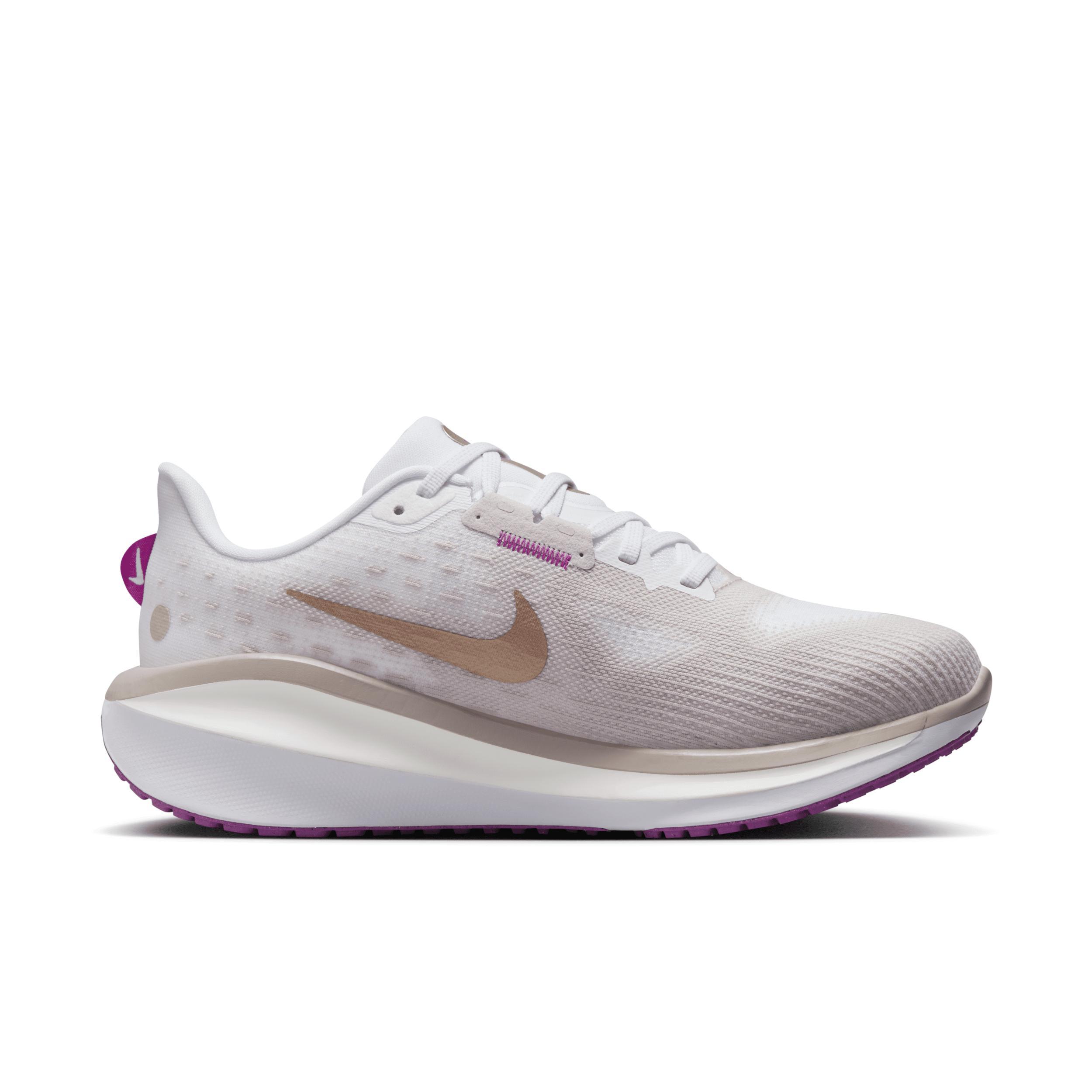 Nike Women's Vomero 17 Road Running Shoes (Extra Wide) Product Image