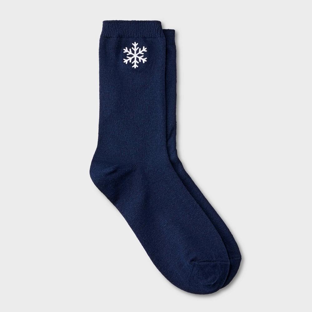 Women's Supersoft Embroidered Holiday Crew Socks - Auden™ 4-10 Product Image