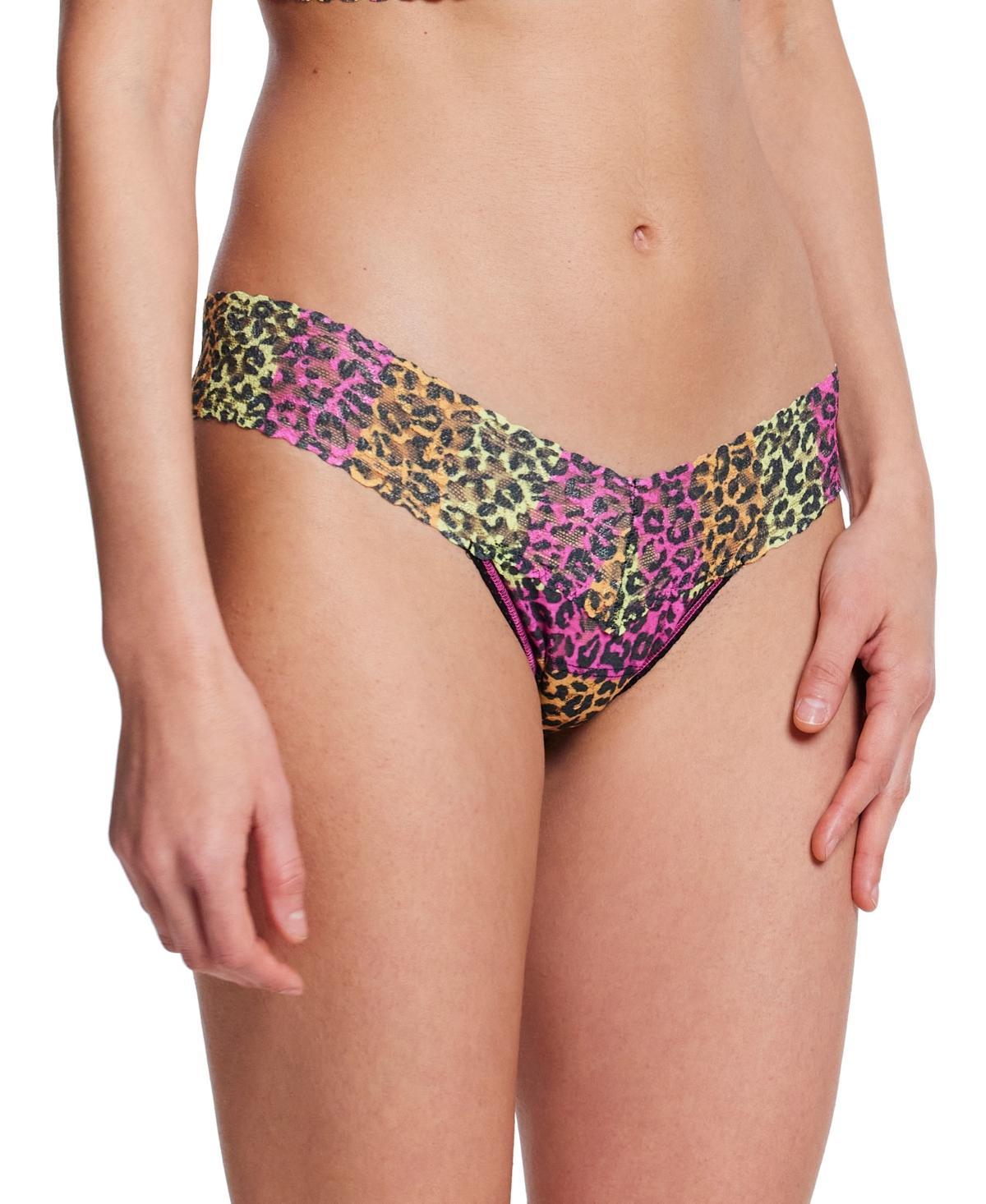 Signature Lace Low Rise Printed Thong Product Image