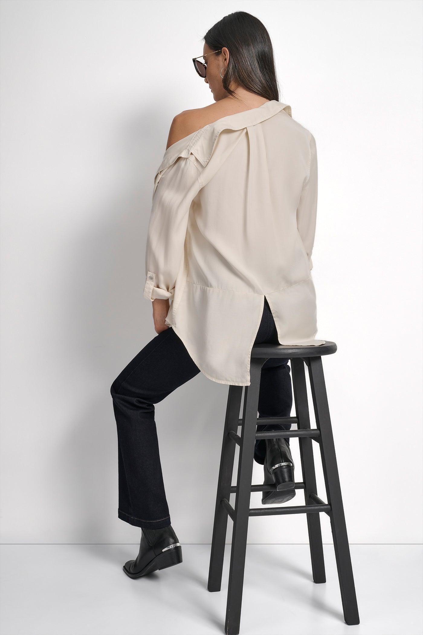 SPLIT BACK BUTTON FRONT WITH ROLL TAB Product Image