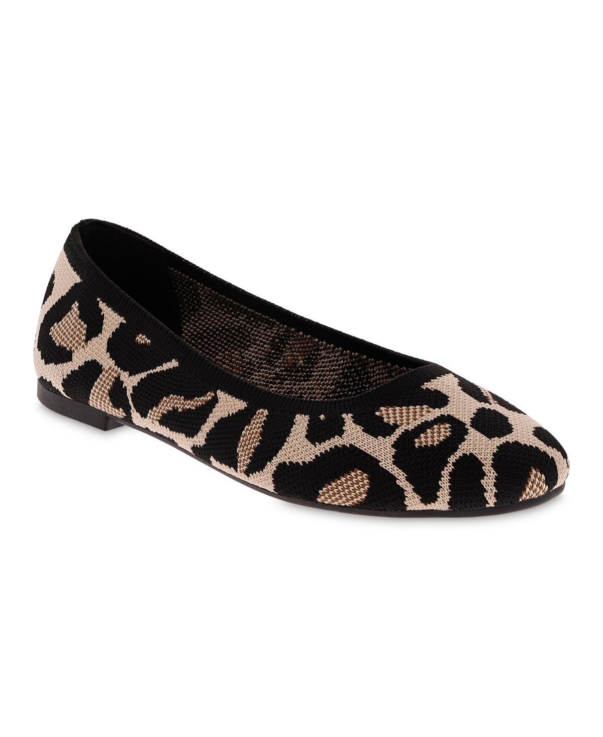 Mia Womens Brendy Knit Ballet Flats Product Image