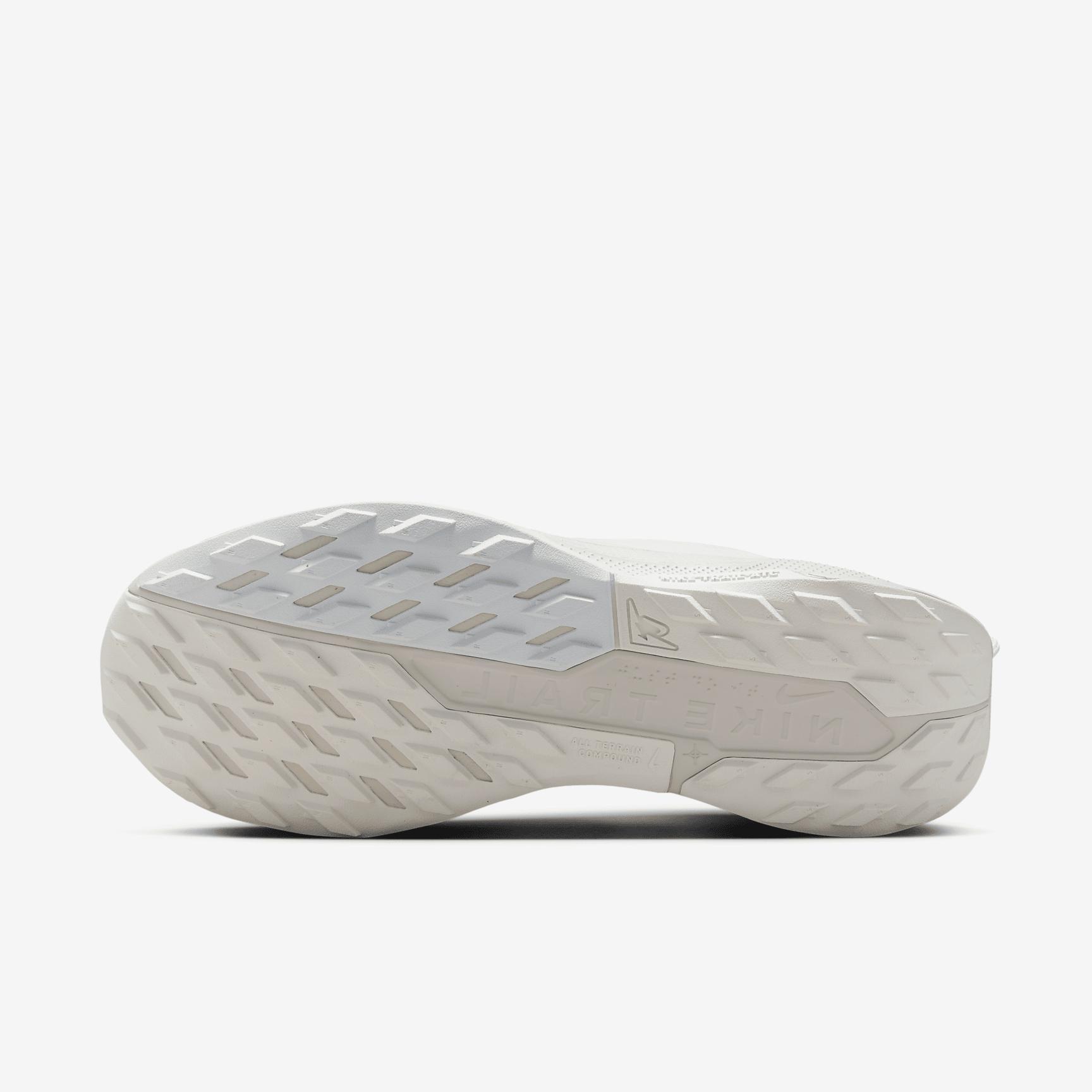 Nike Mens Pegasus Trail 5 Trail Running Shoes | DV3864-004 Product Image