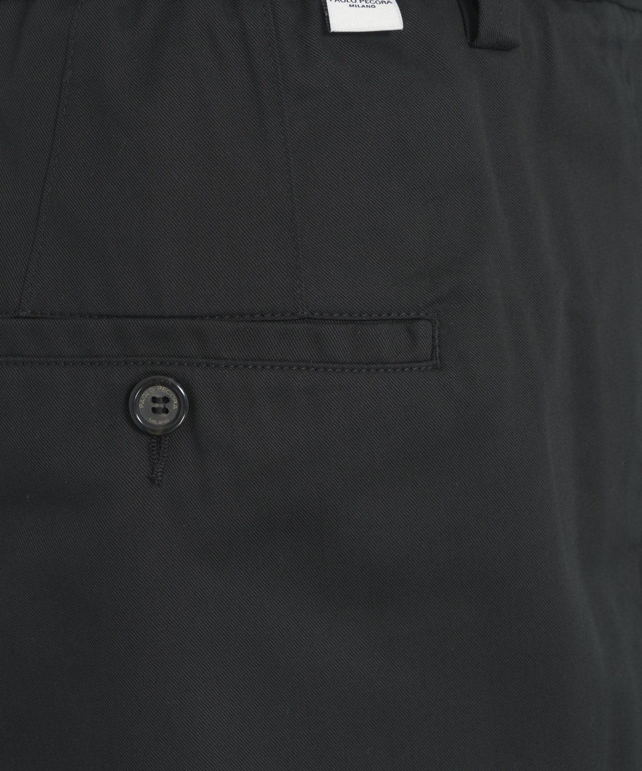 Chino with pleats Product Image