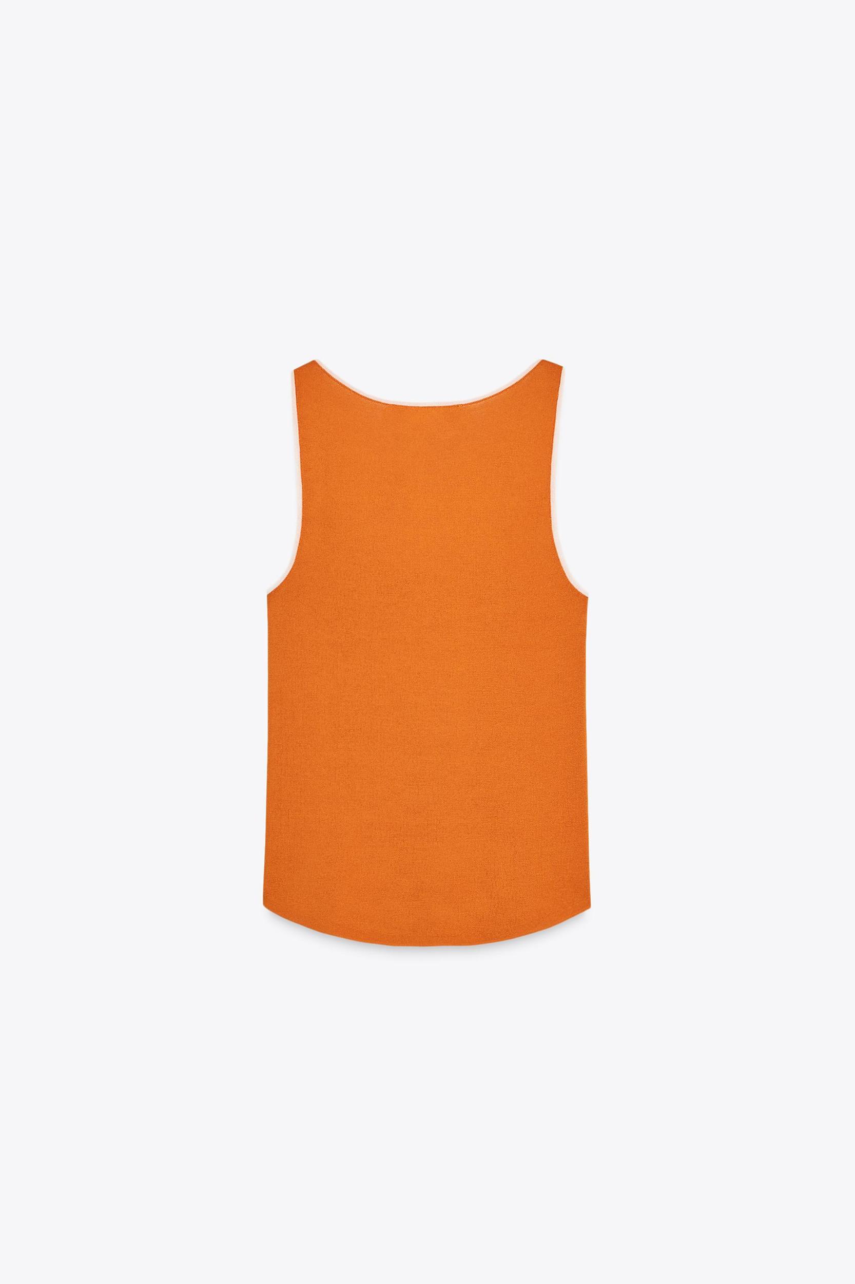 CONTRAST TRIM KNIT TOP Product Image